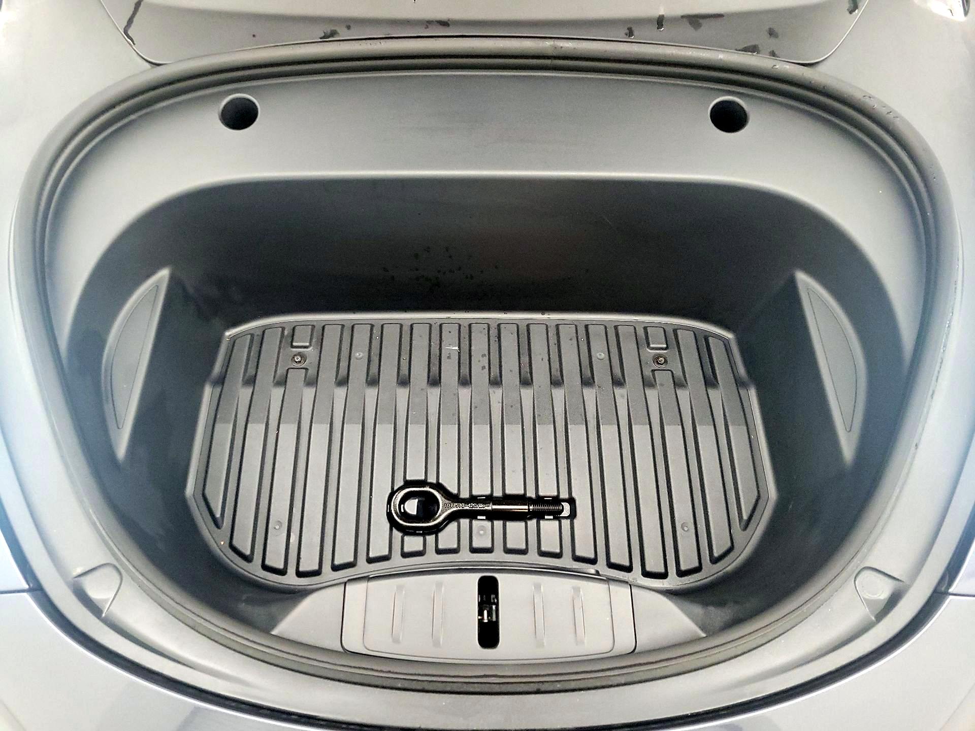 Thumbnail: 2023 Tesla Model 3 - 19