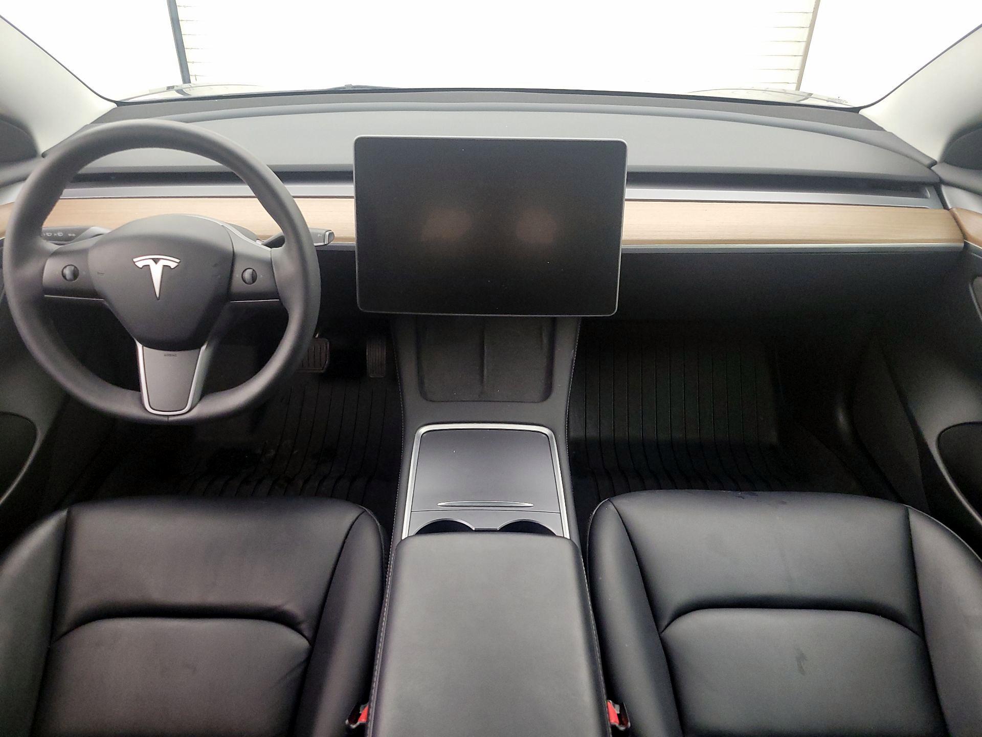 Thumbnail: 2023 Tesla Model 3 - 8