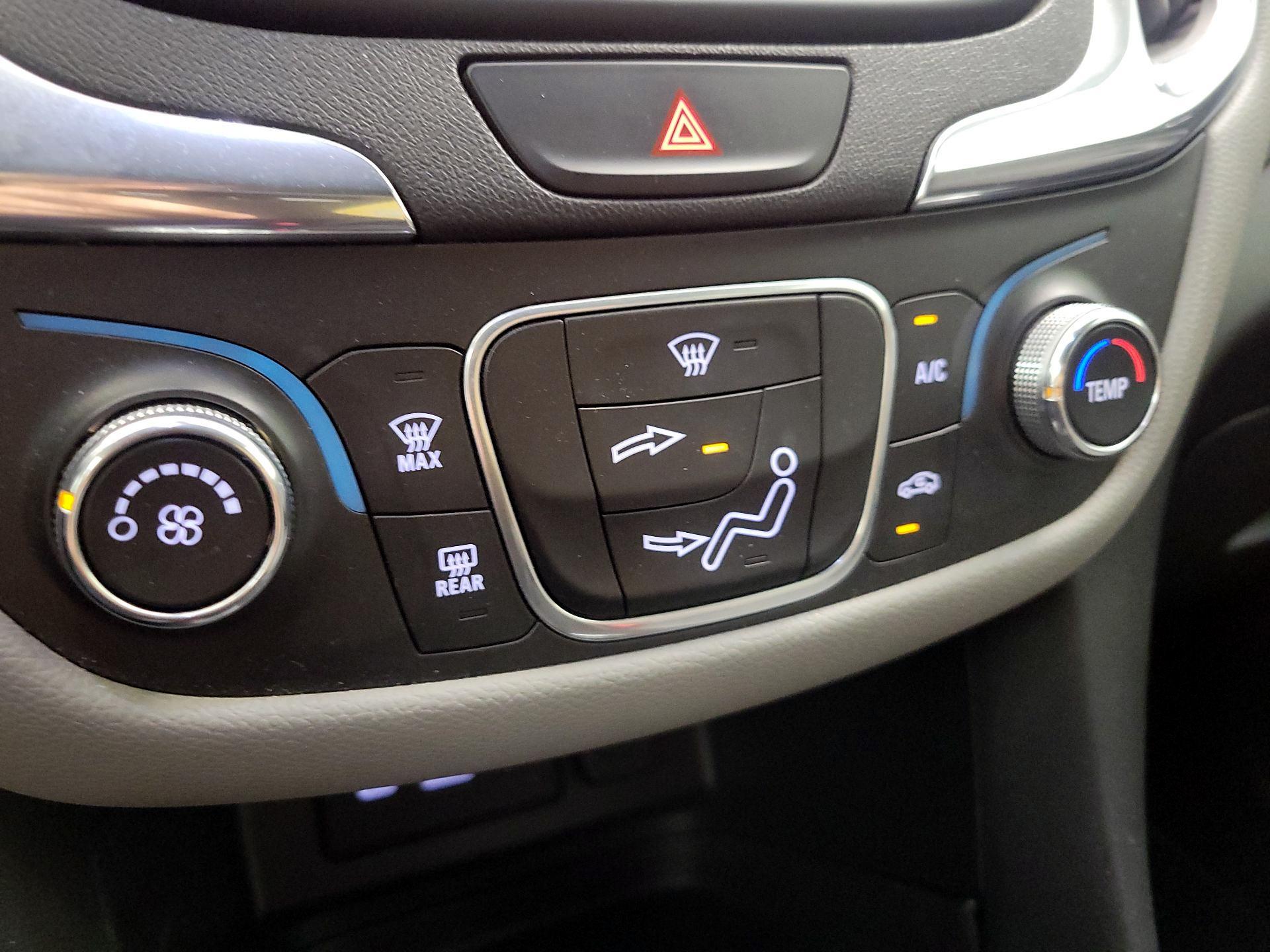 Thumbnail: 2020 Chevrolet Equinox - 14