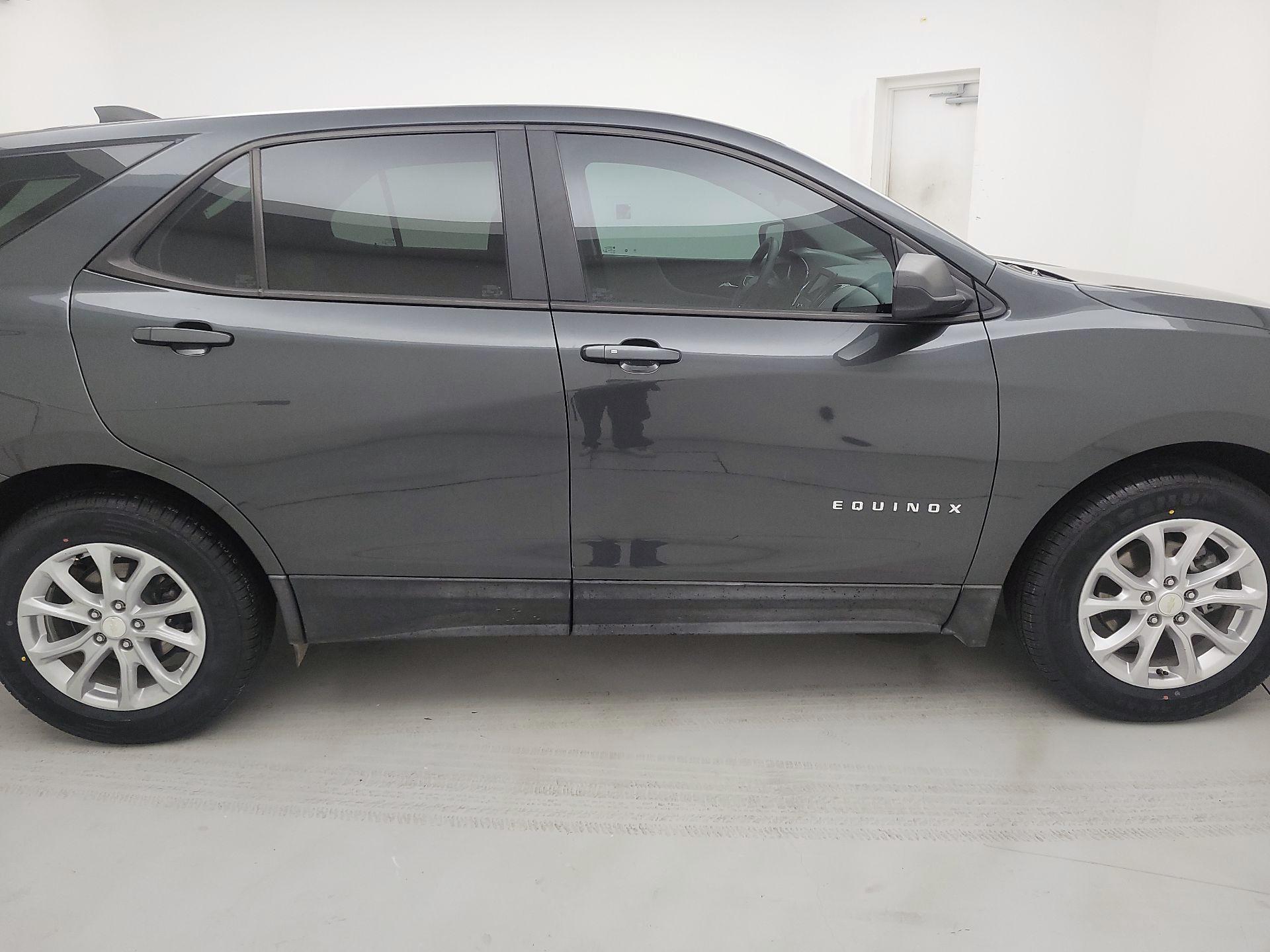 Thumbnail: 2020 Chevrolet Equinox - 4