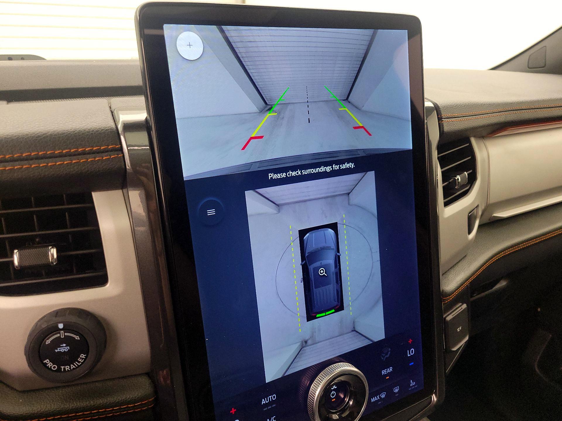 Thumbnail: 2022 Ford Expedition - 13