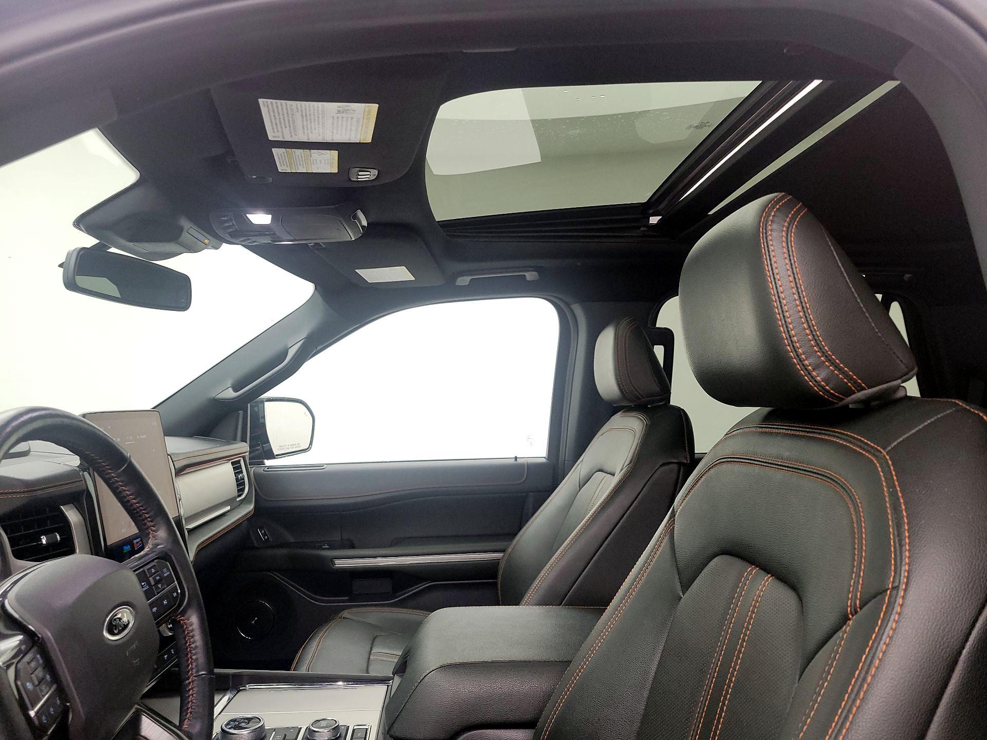 Thumbnail: 2022 Ford Expedition - 18