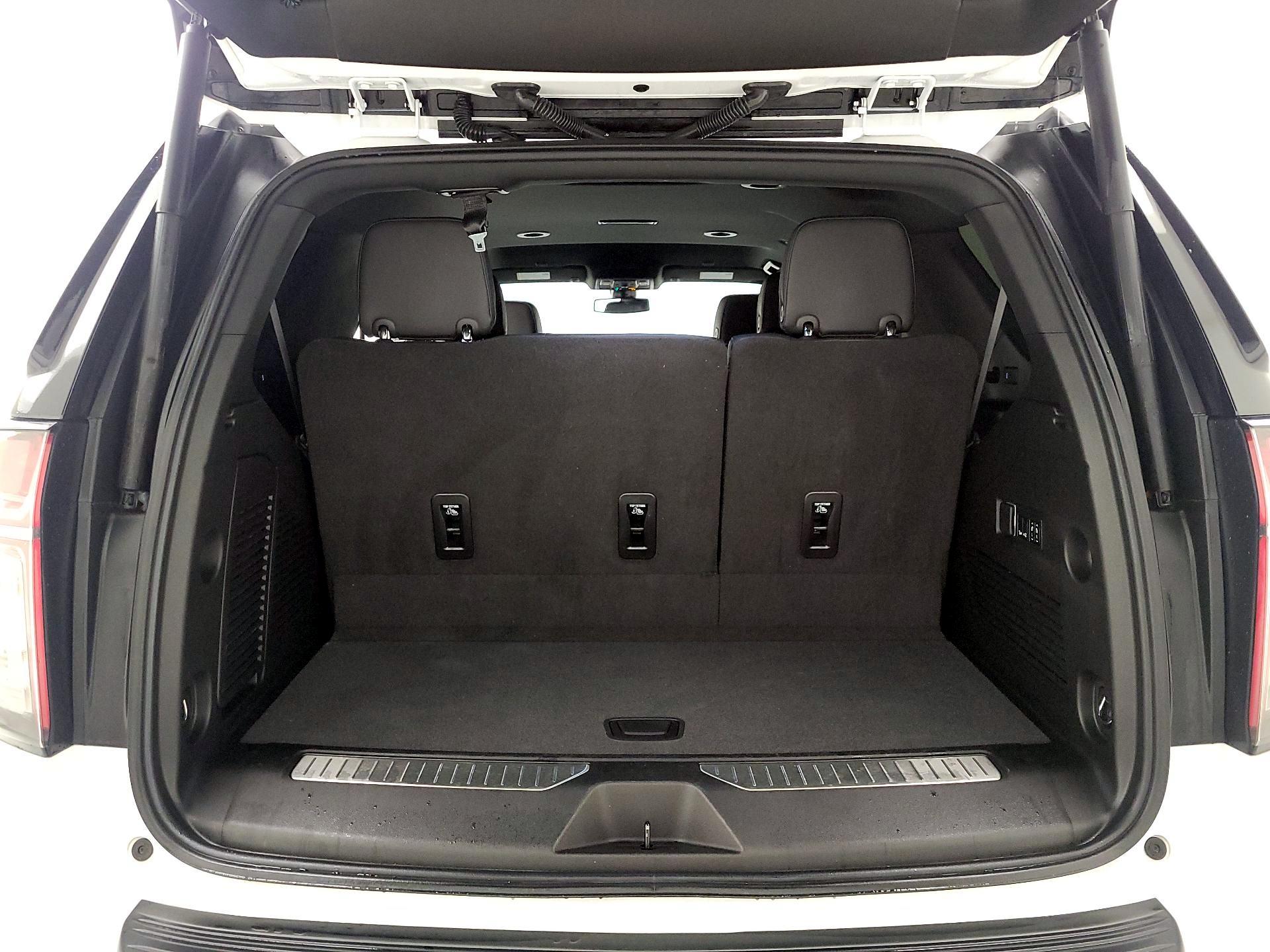 Thumbnail: 2022 Chevrolet Tahoe - 19