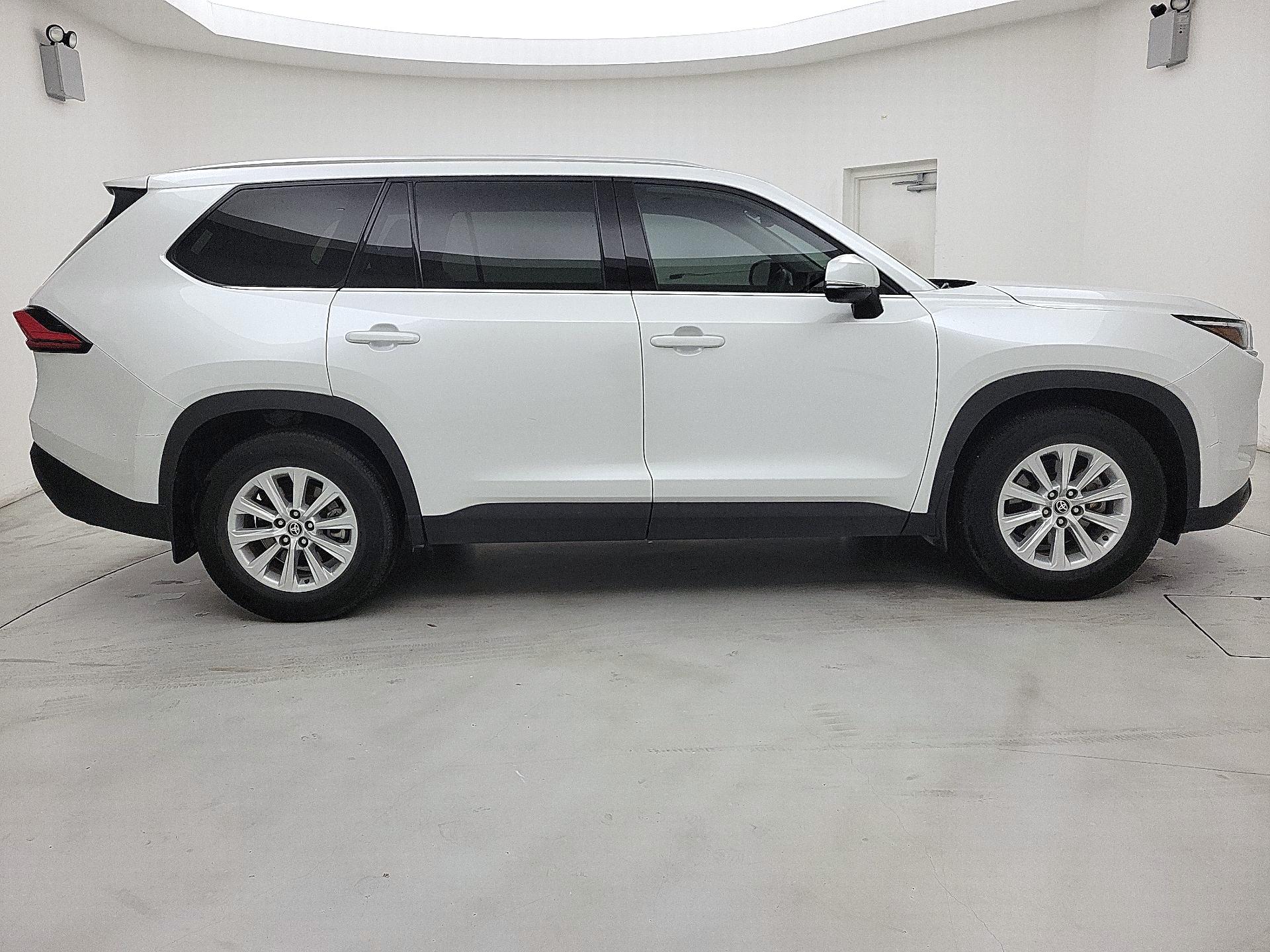 Thumbnail: 2024 Toyota Grand Highlander - 4