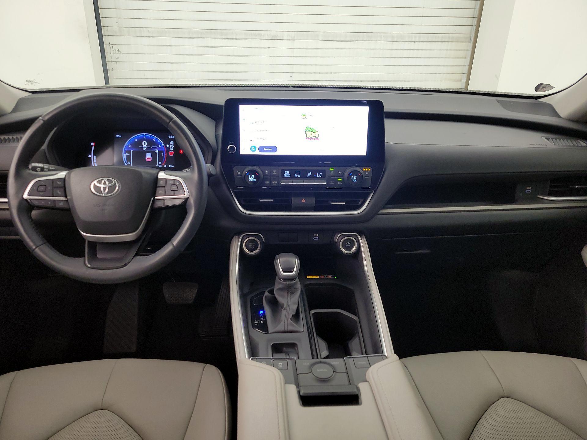 Thumbnail: 2024 Toyota Grand Highlander - 8