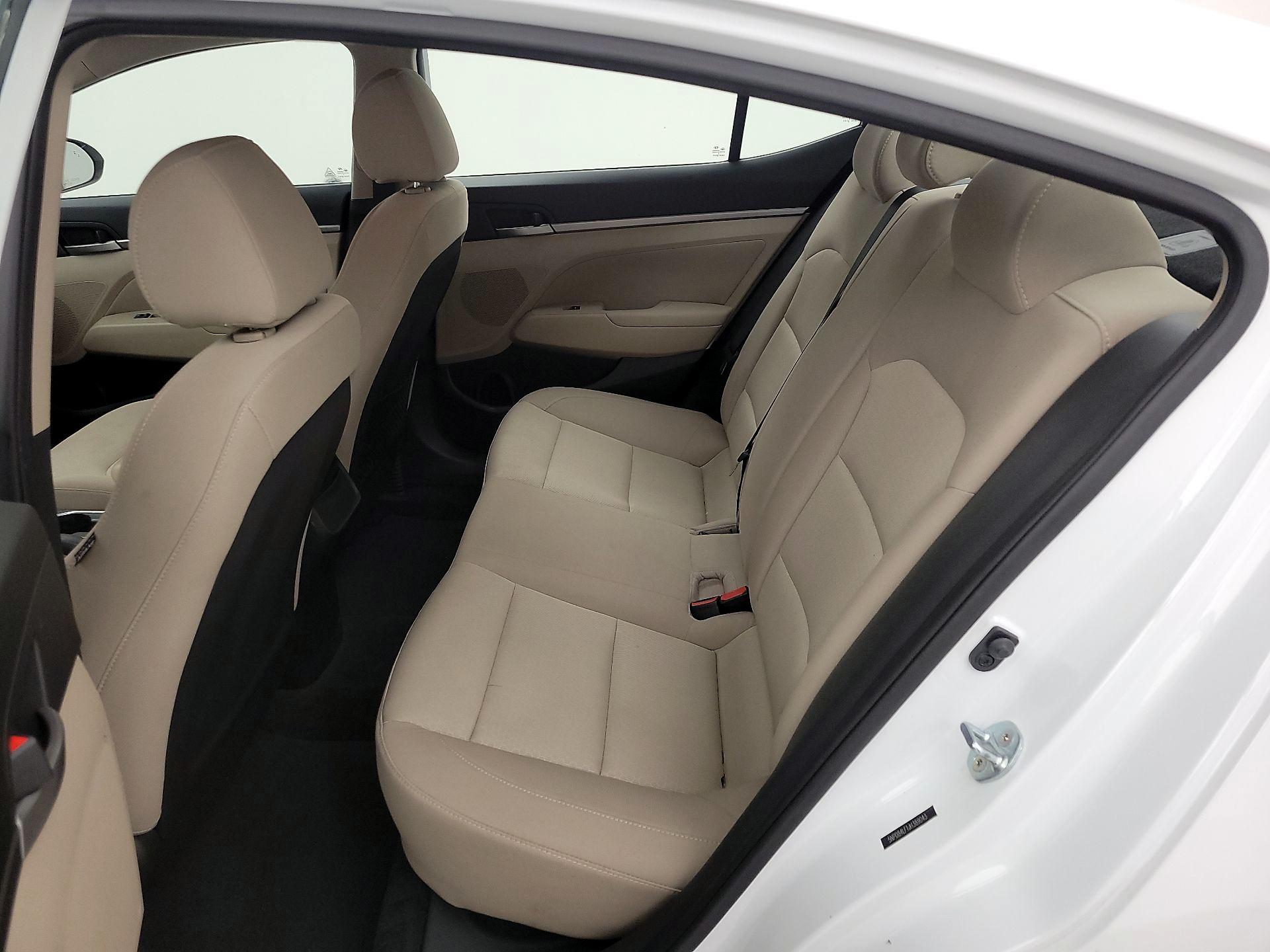 Thumbnail: 2018 Hyundai Elantra - 18