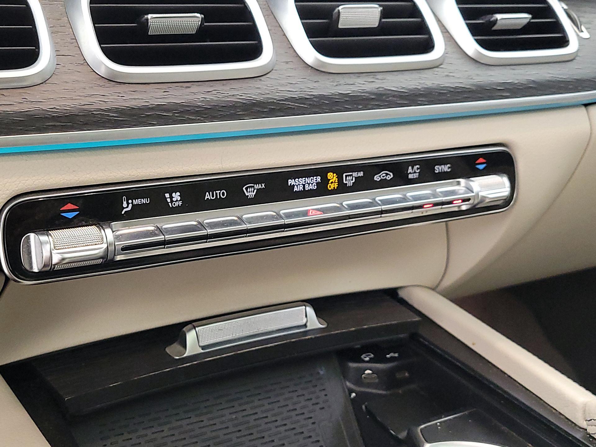 Thumbnail: 2020 Mercedes-Benz GLE - 15