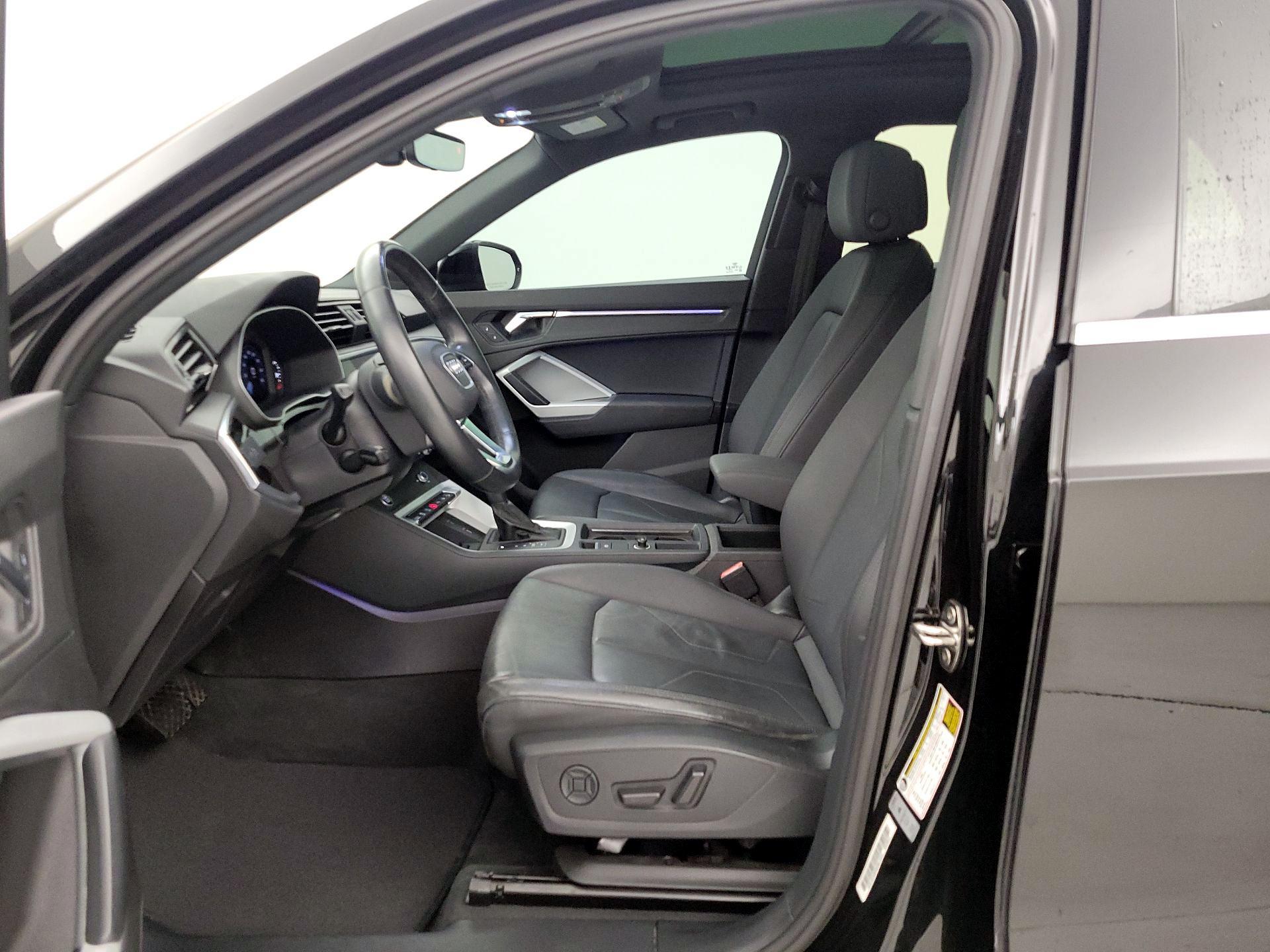 Thumbnail: 2021 Audi Q3 - 11