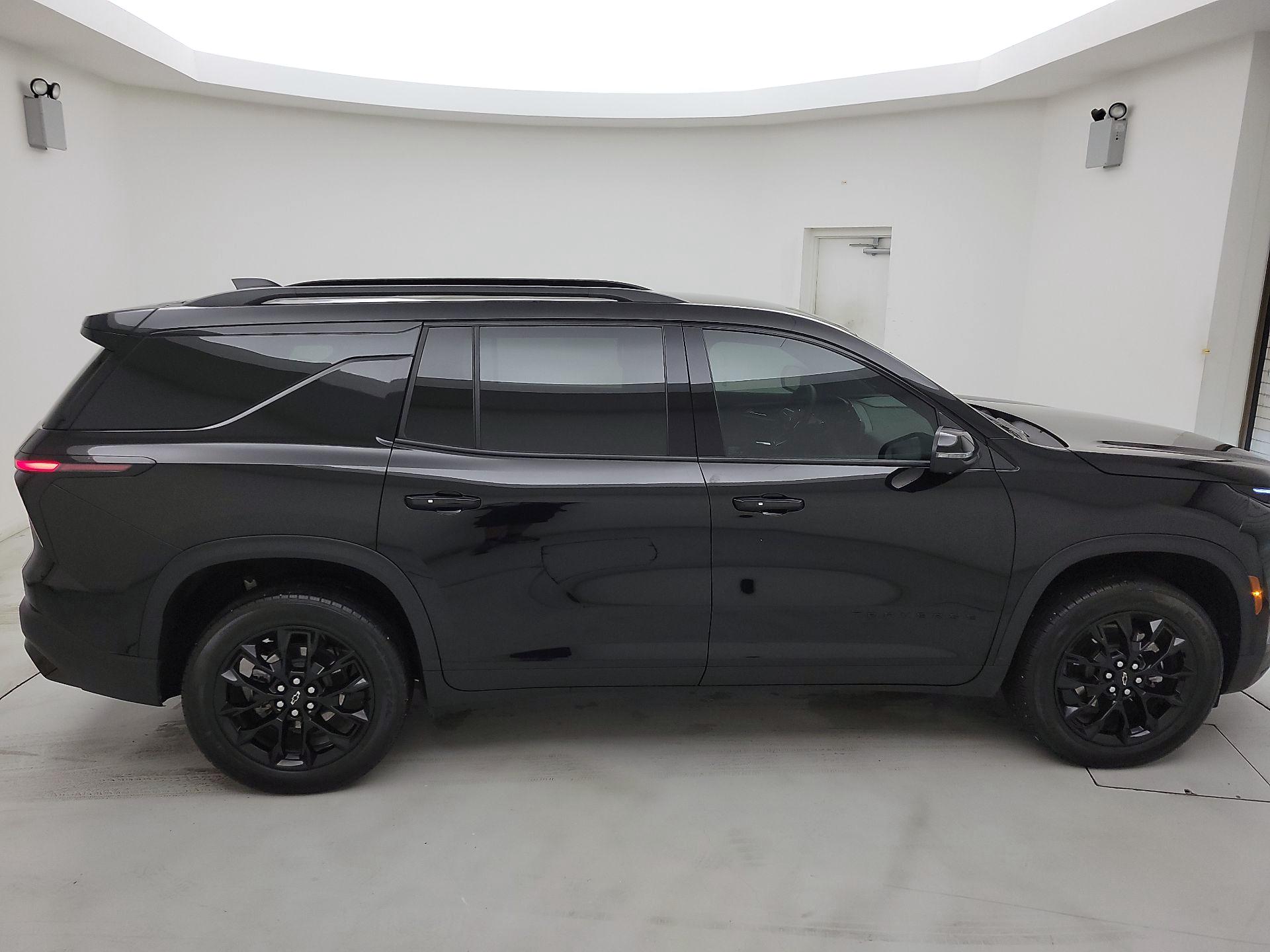 Thumbnail: 2024 Chevrolet Traverse - 4