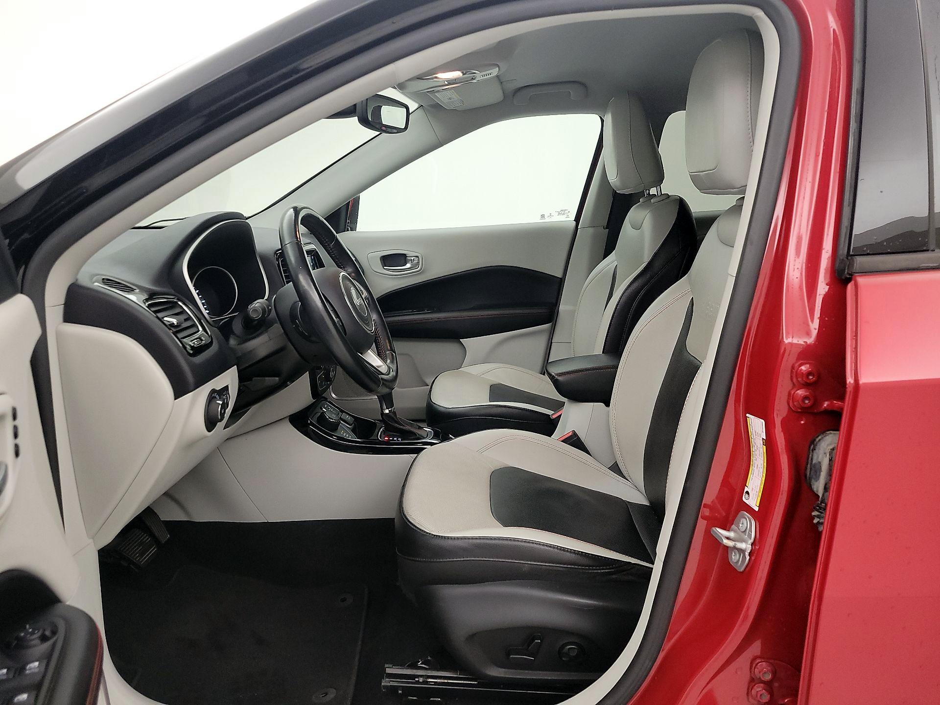 Thumbnail: 2021 Jeep Compass - 11