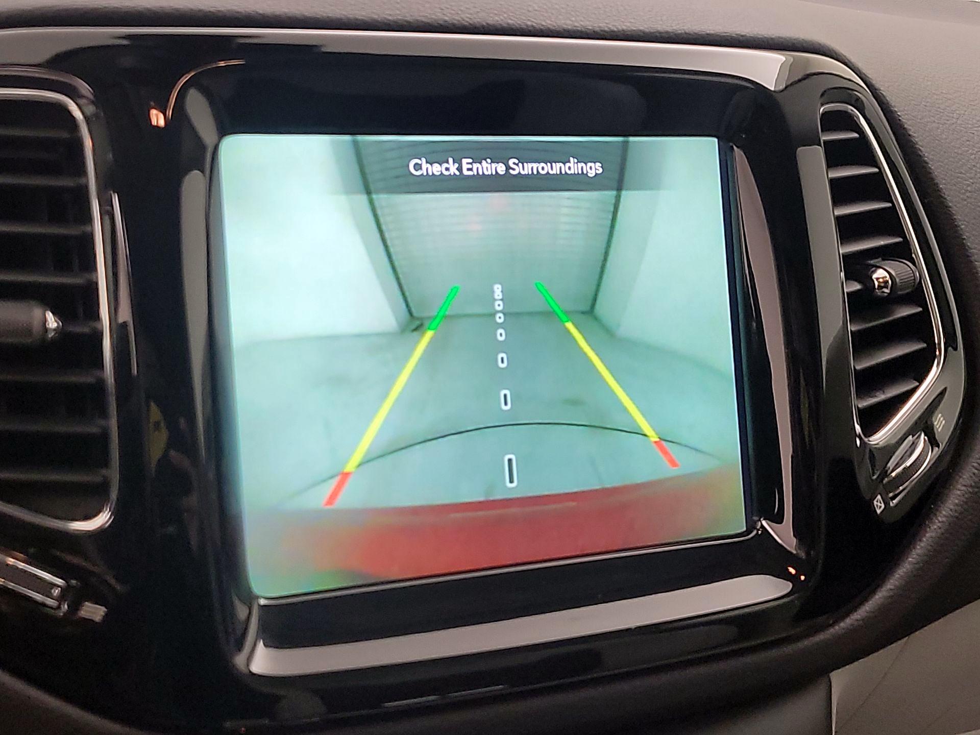 Thumbnail: 2021 Jeep Compass - 15