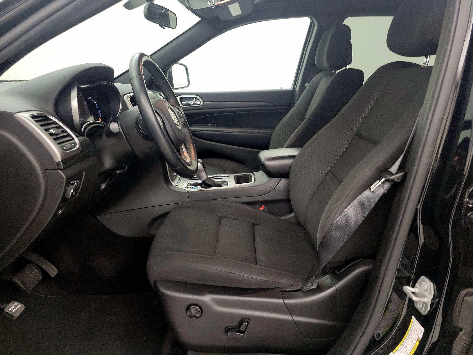 Thumbnail: 2019 Jeep Grand Cherokee - 11