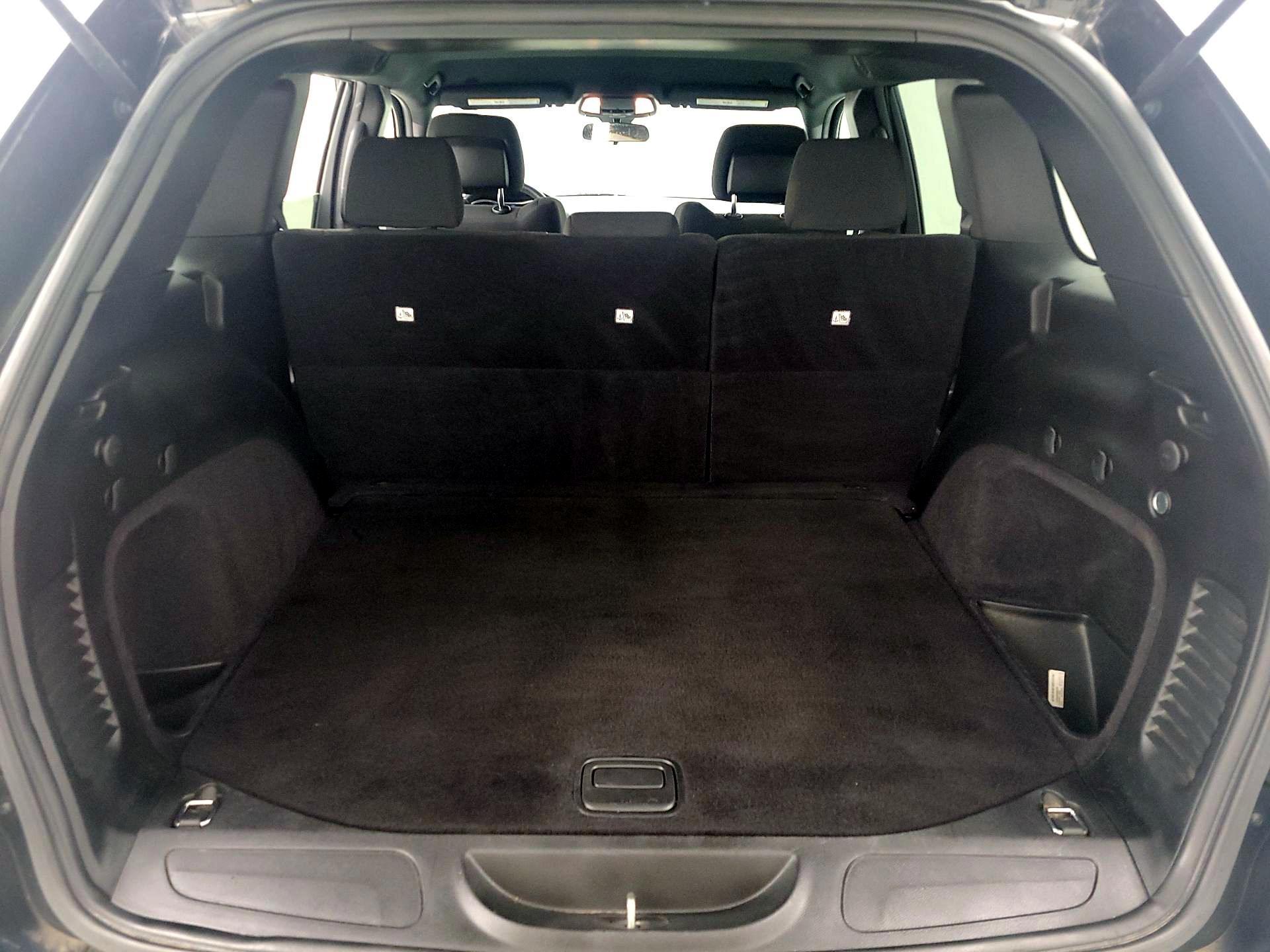 Thumbnail: 2019 Jeep Grand Cherokee - 20