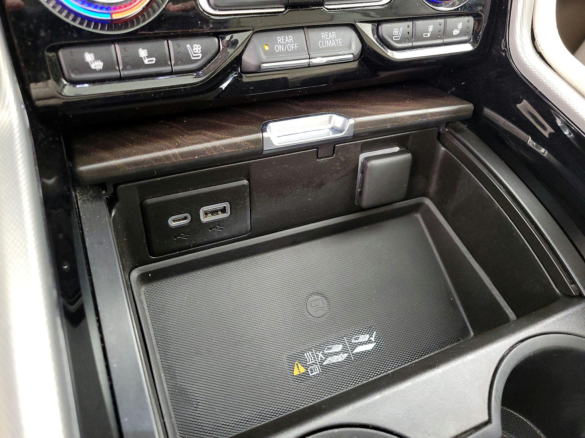 Thumbnail: 2021 GMC Yukon - 19