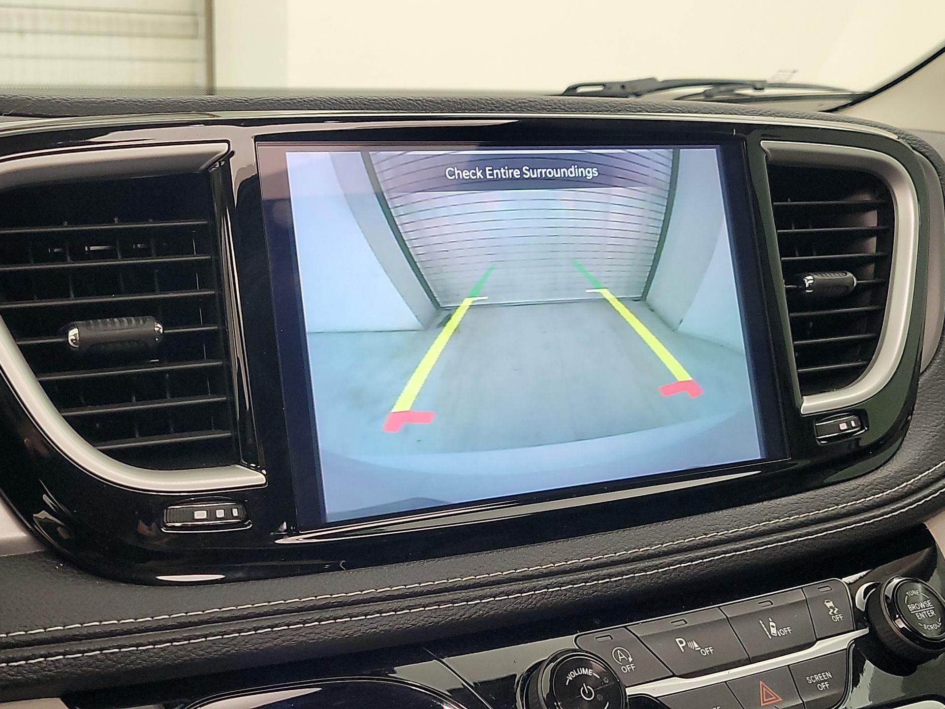 Thumbnail: 2023 Chrysler Pacifica - 14