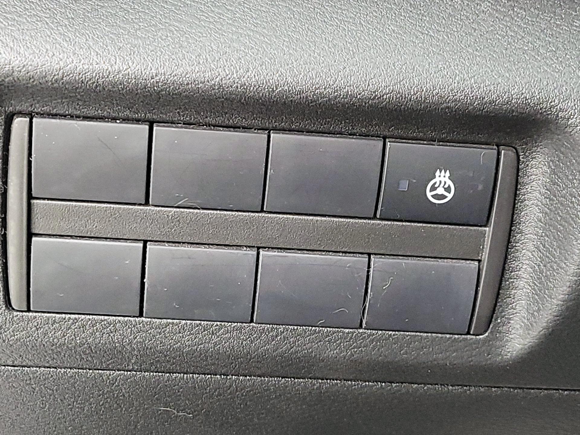 Thumbnail: 2022 Nissan Kicks - 13