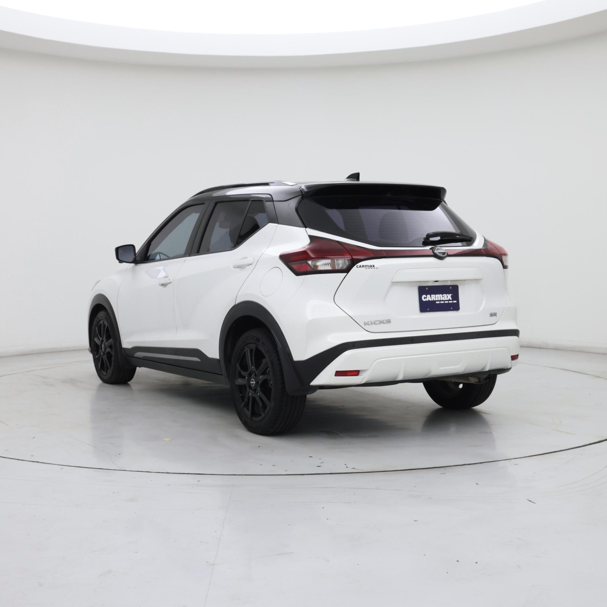 Thumbnail: 2022 Nissan Kicks - 2