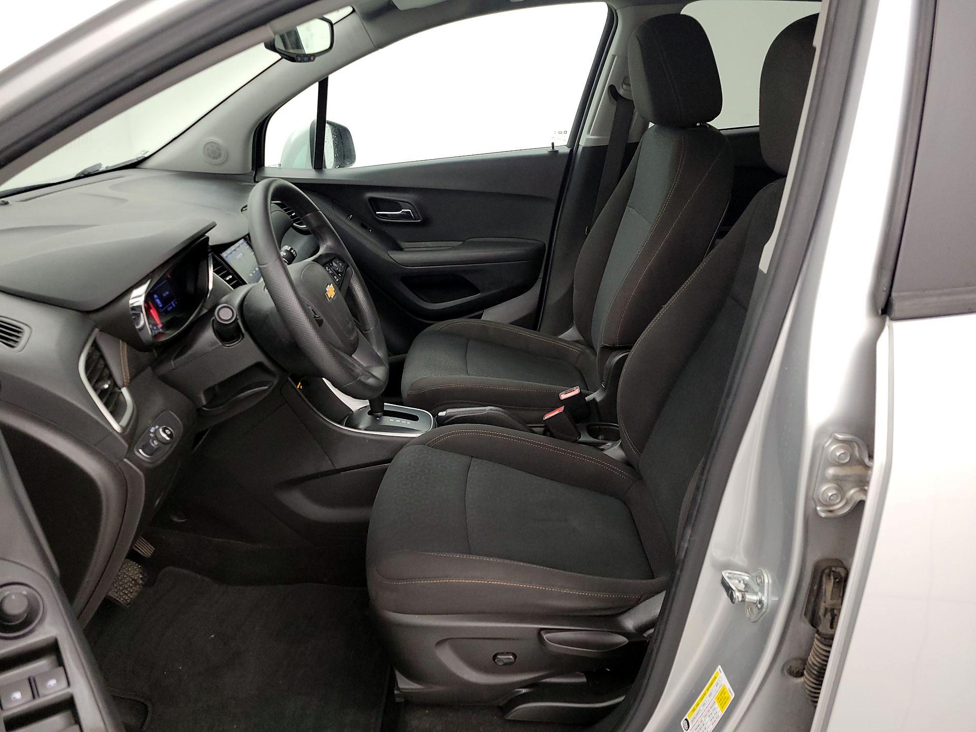 Thumbnail: 2020 Chevrolet Trax - 11