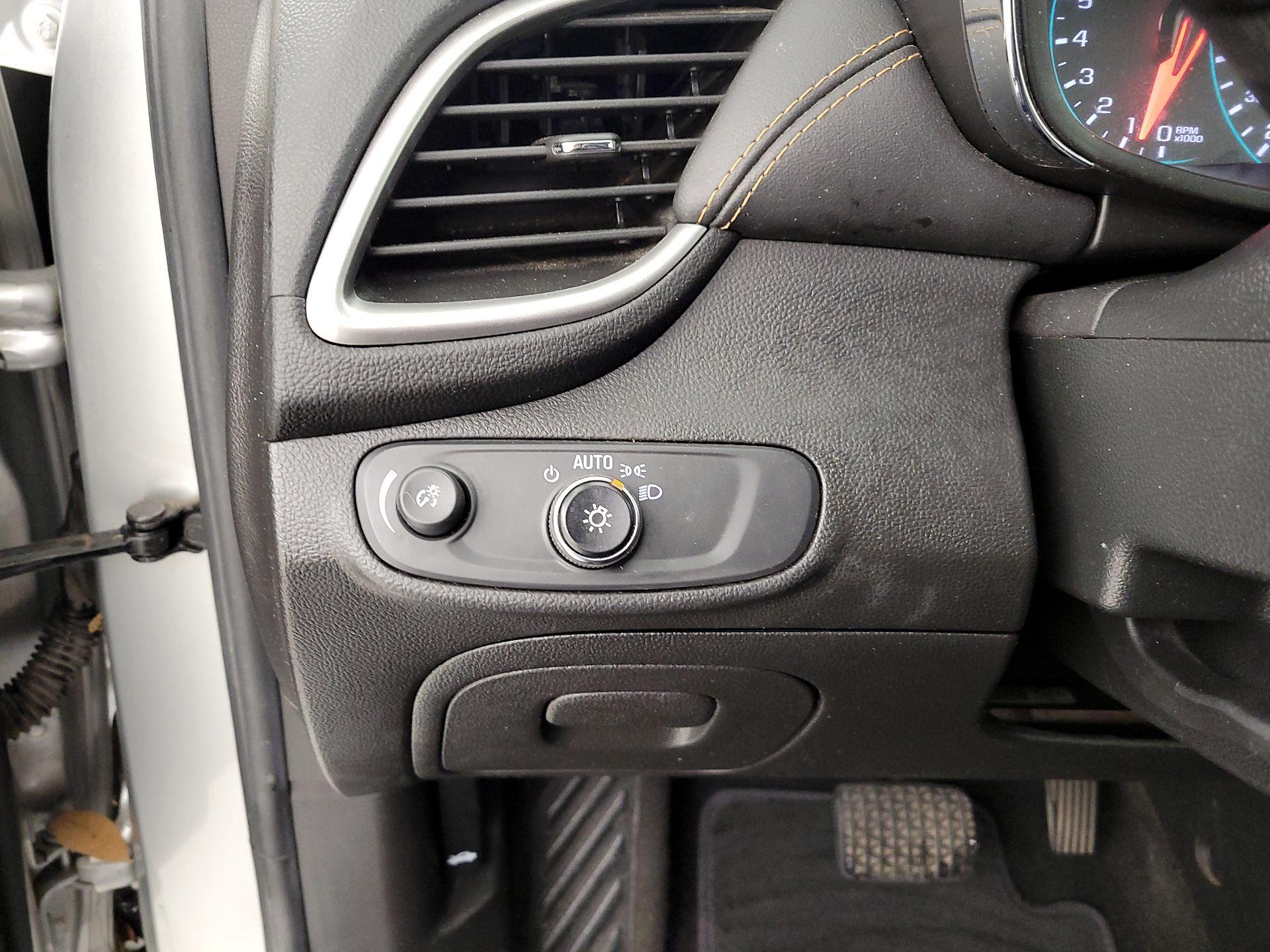 Thumbnail: 2020 Chevrolet Trax - 13