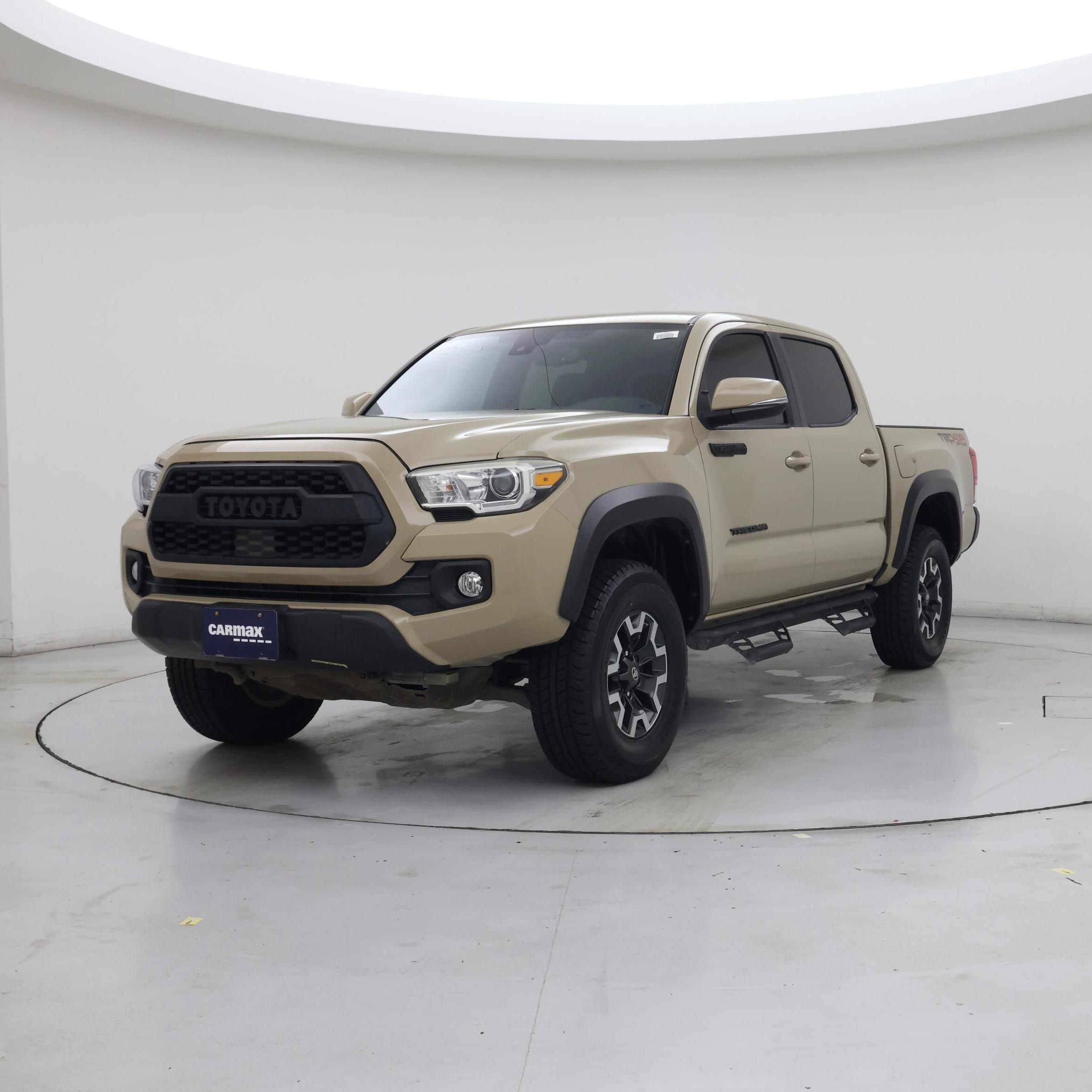Thumbnail: 2019 Toyota Tacoma - 4