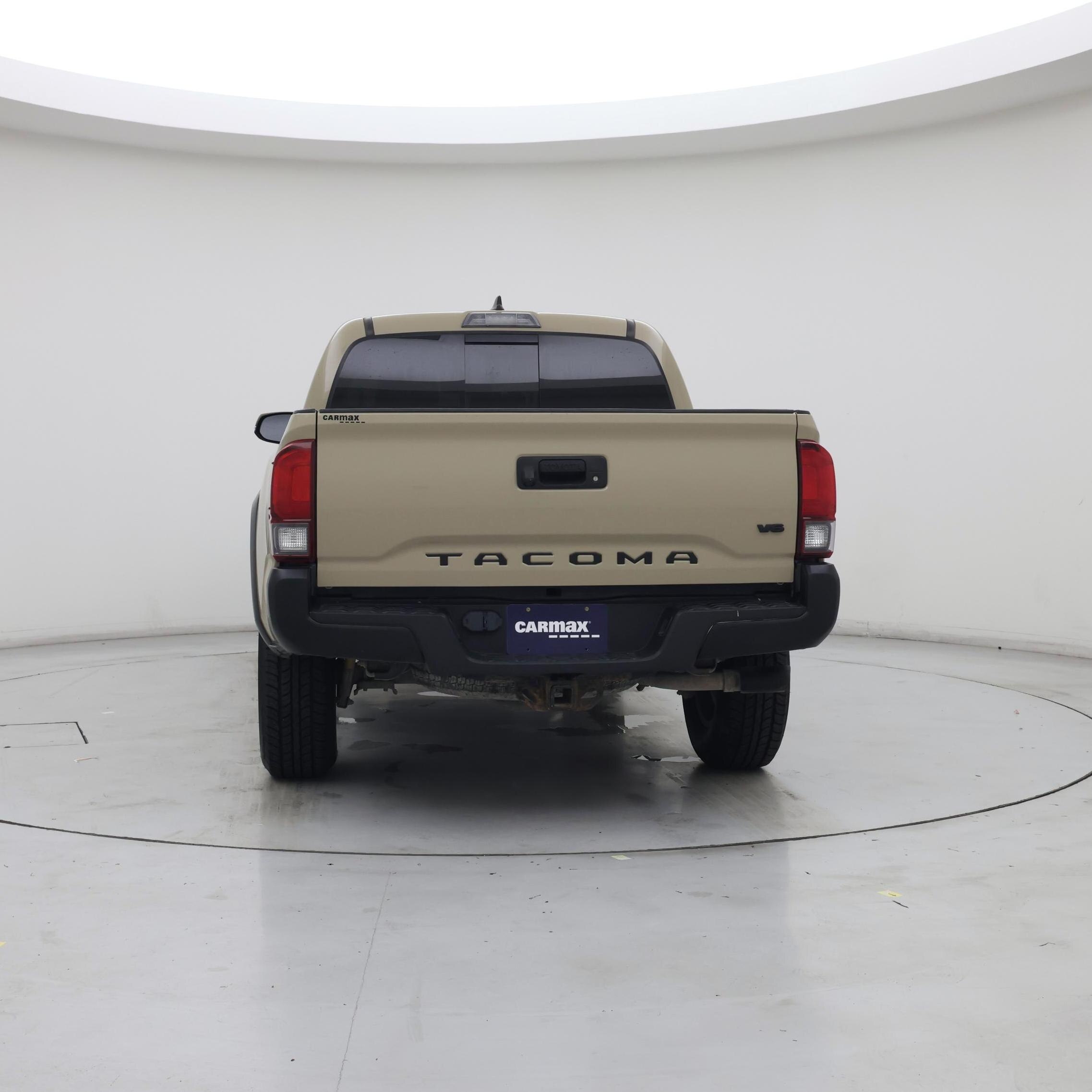 Thumbnail: 2019 Toyota Tacoma - 6