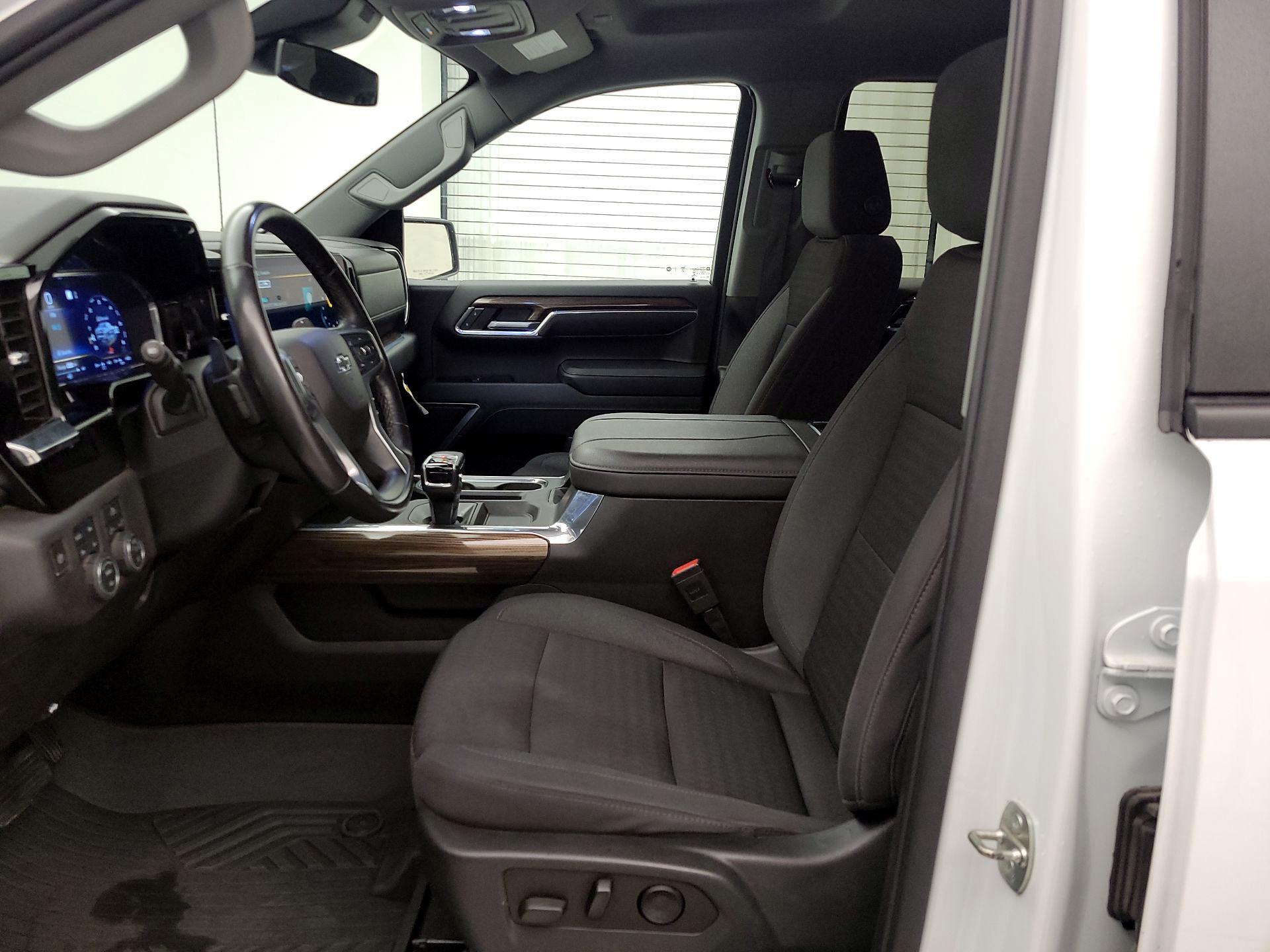 Thumbnail: 2023 Chevrolet Silverado 1500 - 11