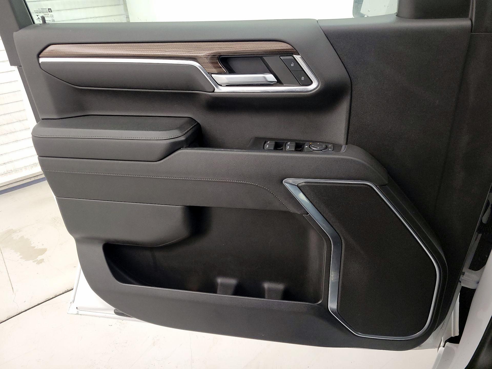 Thumbnail: 2023 Chevrolet Silverado 1500 - 12