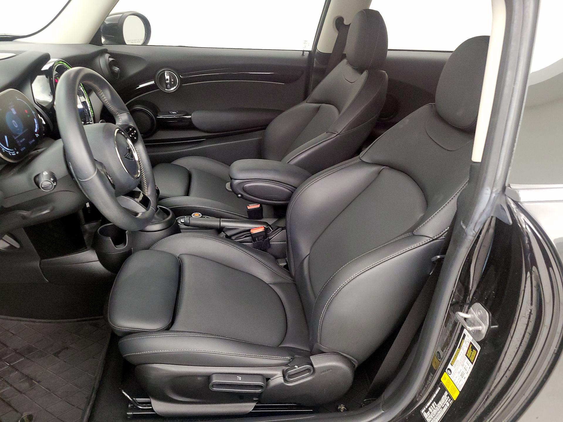 Thumbnail: 2022 MINI Cooper Hardtop - 11