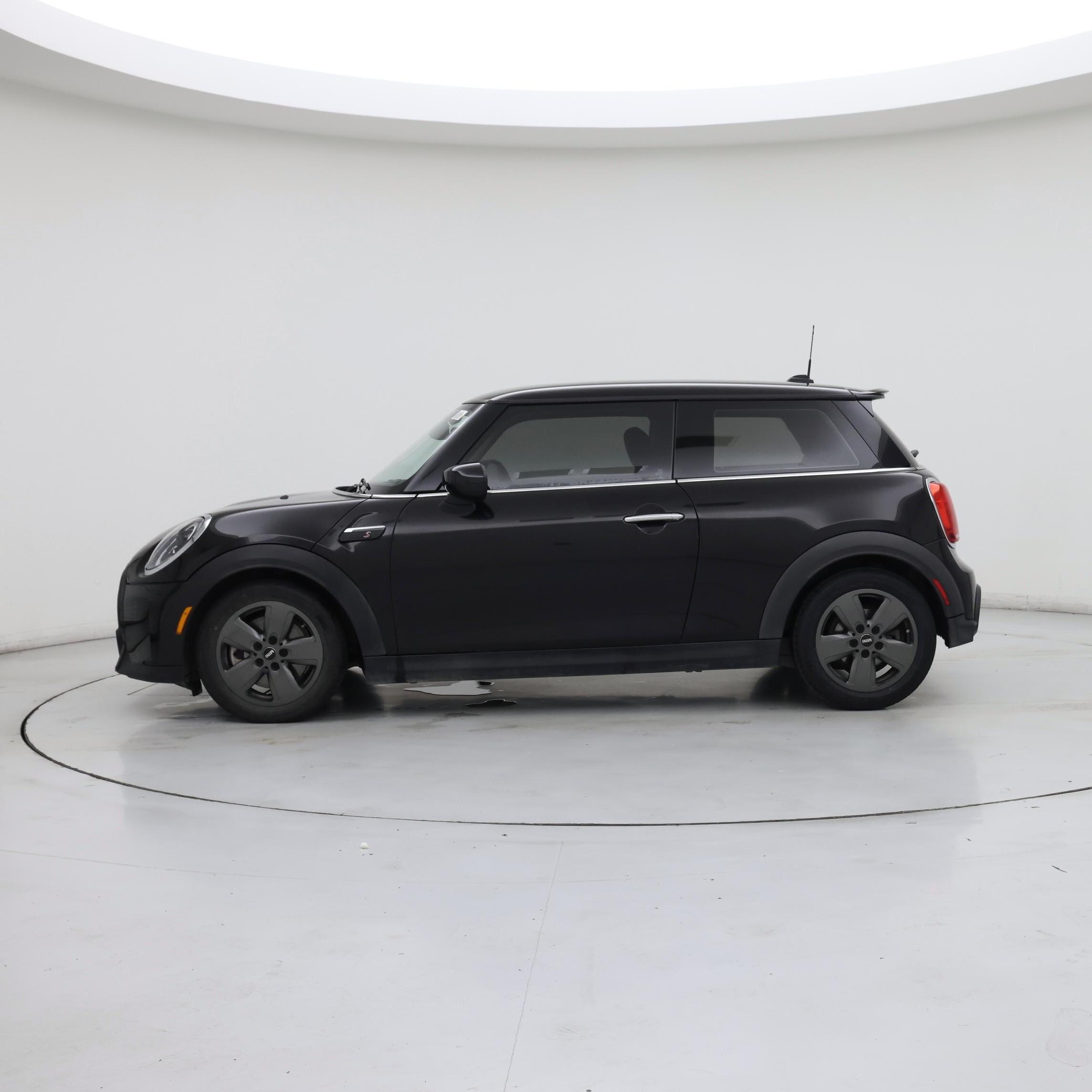 Thumbnail: 2022 MINI Cooper Hardtop - 3