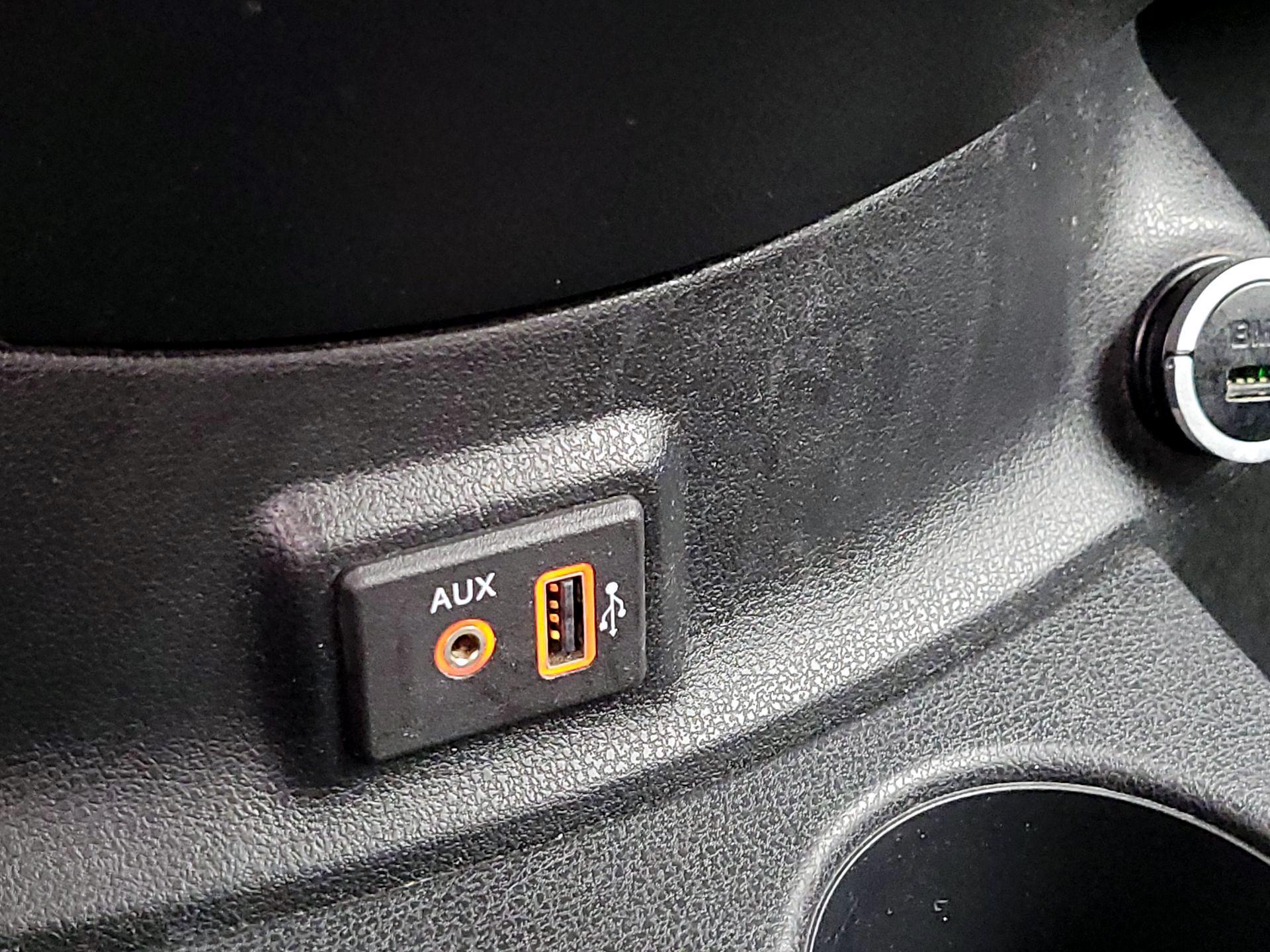 Thumbnail: 2019 Nissan Versa - 18