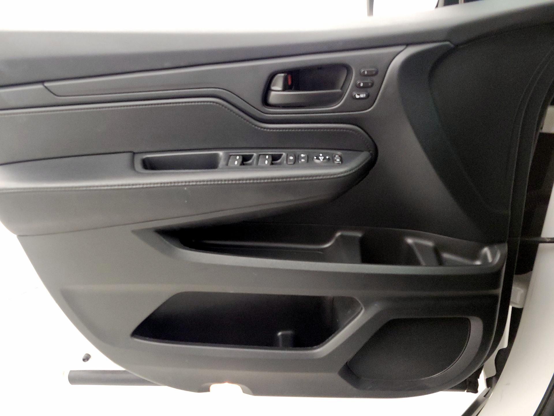 Thumbnail: 2023 Honda Odyssey - 10