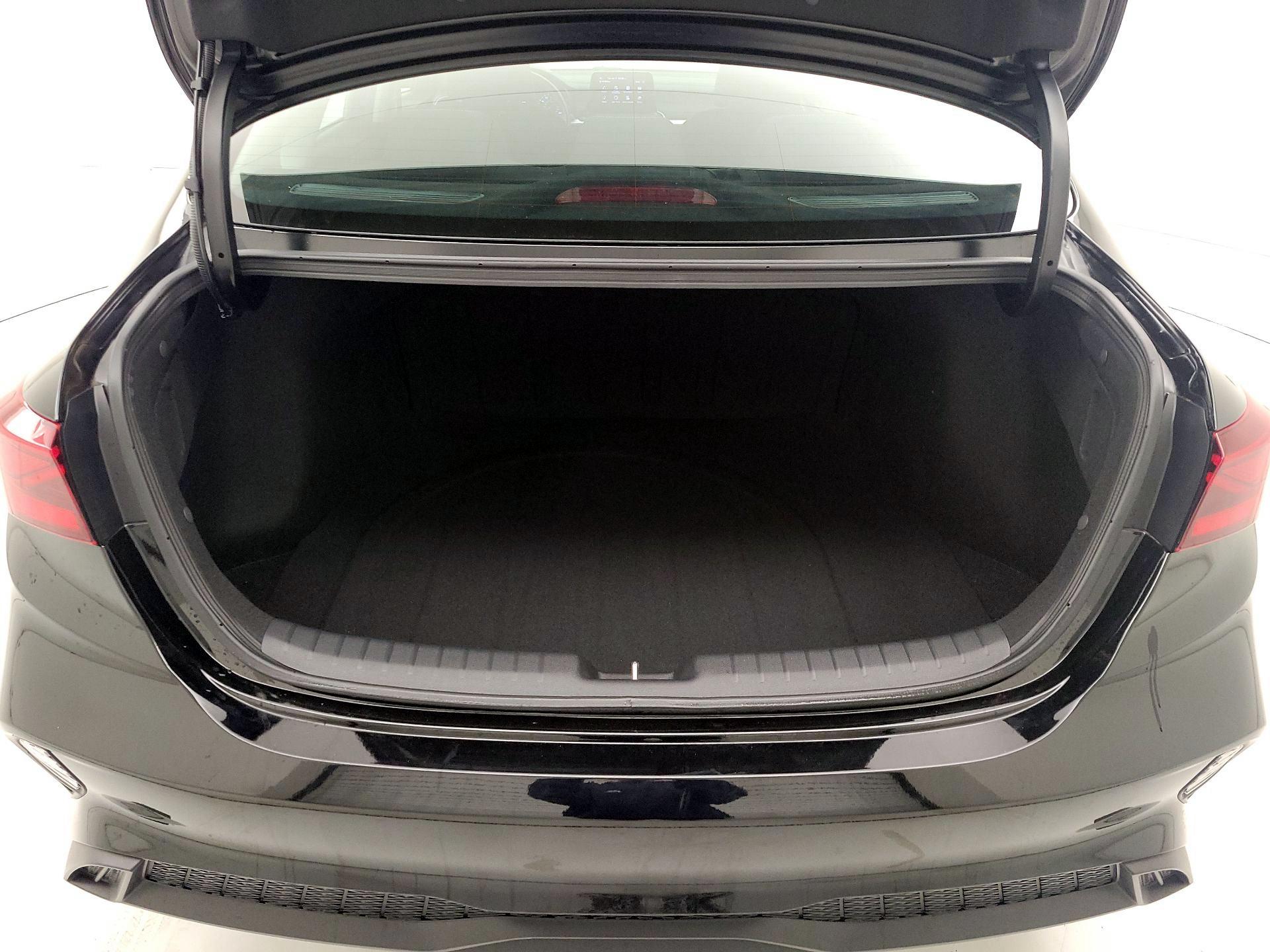 Thumbnail: 2024 Kia Forte - 20