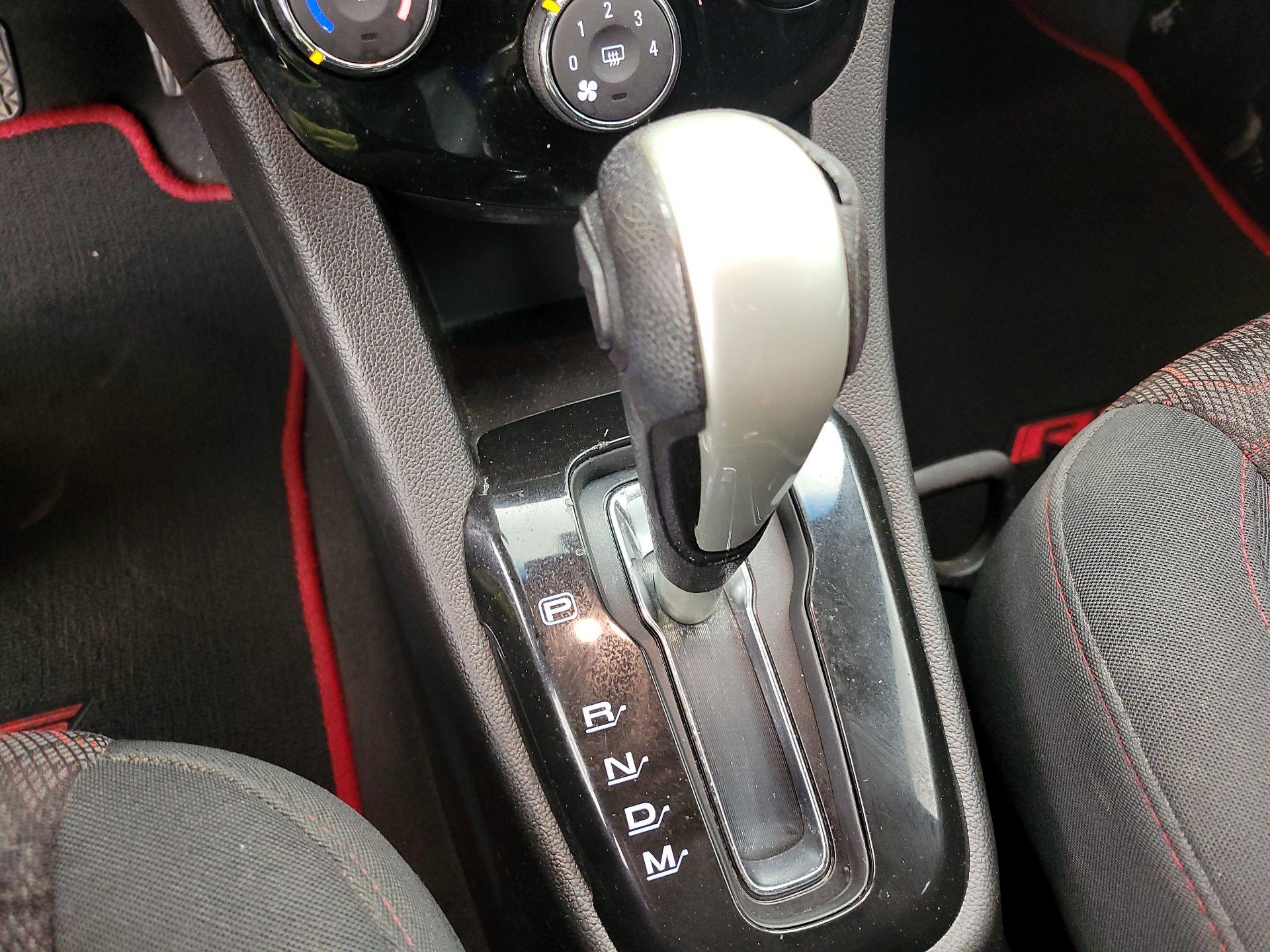 Thumbnail: 2017 Chevrolet Sonic - 15