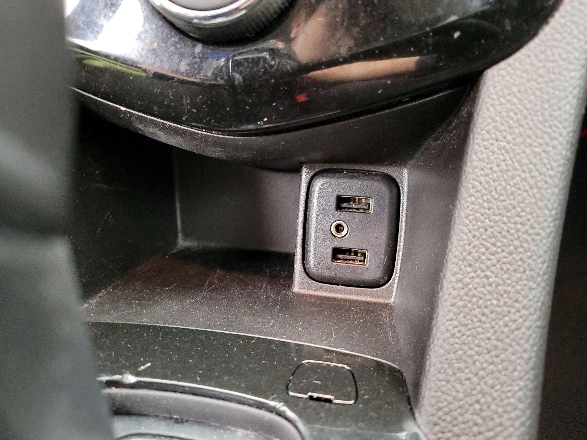 Thumbnail: 2017 Chevrolet Sonic - 16