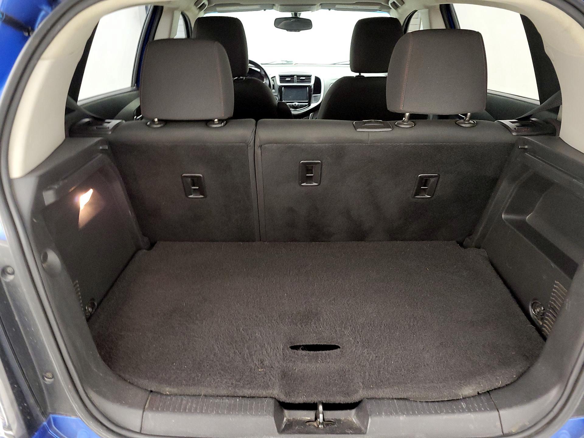 Thumbnail: 2017 Chevrolet Sonic - 18