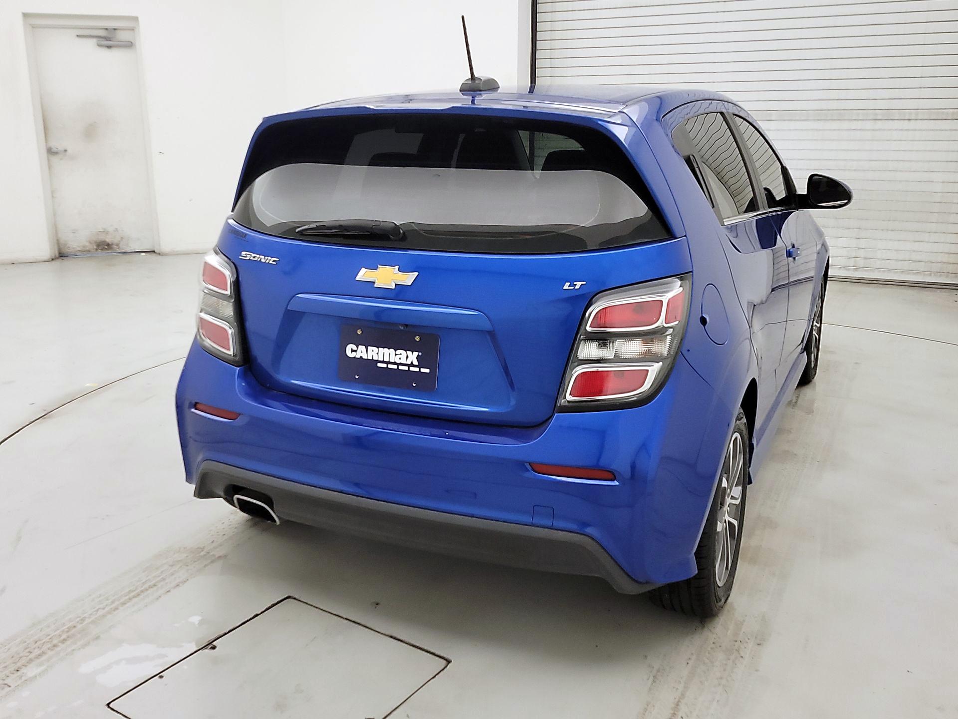 Thumbnail: 2017 Chevrolet Sonic - 5