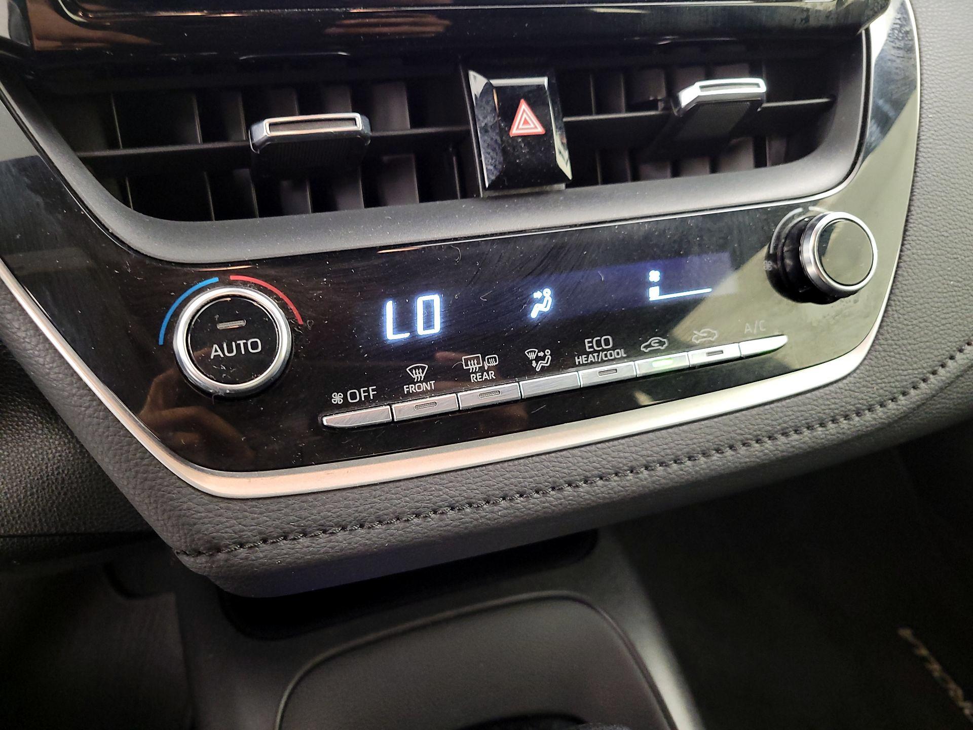 Thumbnail: 2021 Toyota Corolla - 16