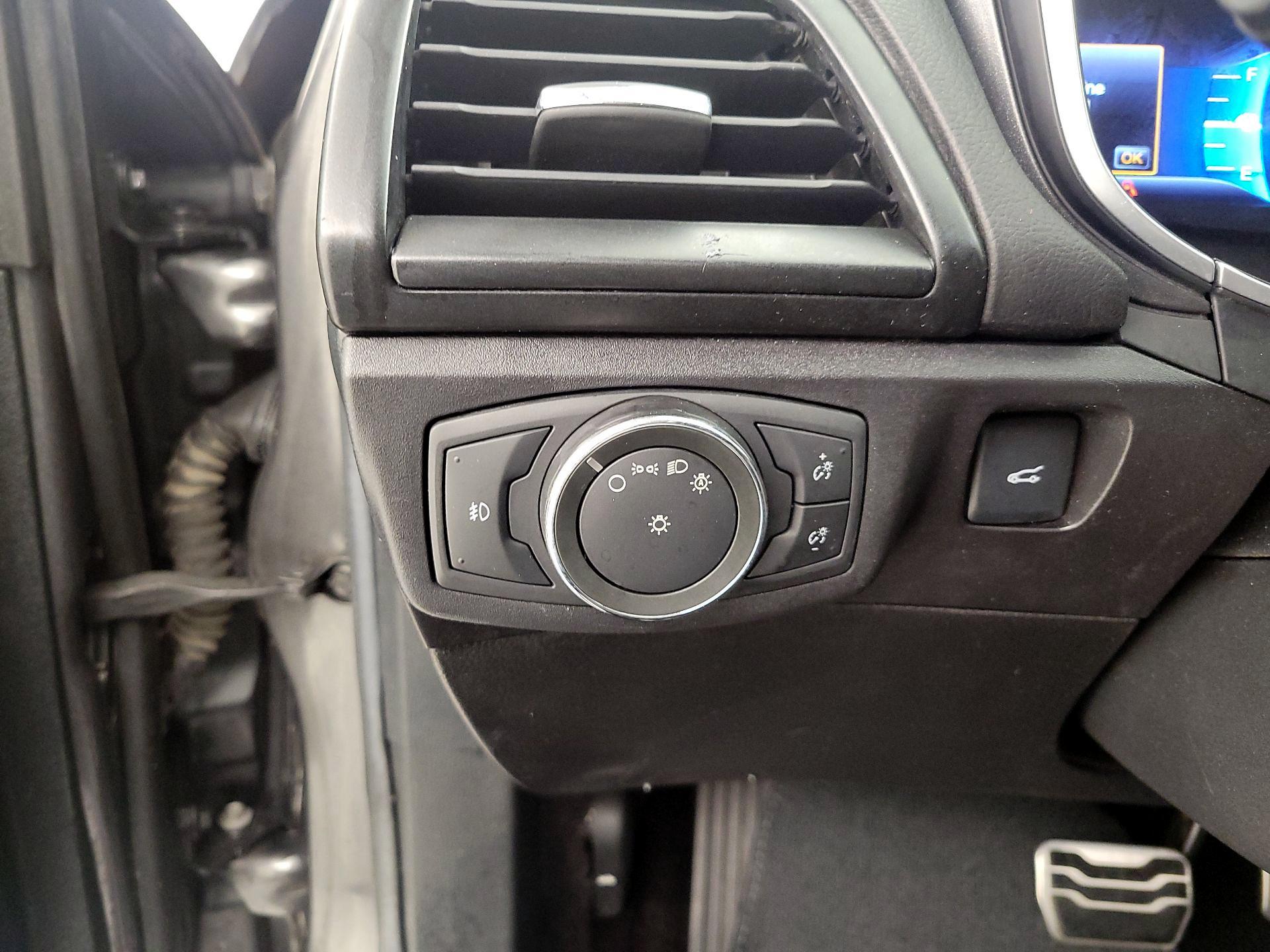 Thumbnail: 2017 Ford Fusion - 13