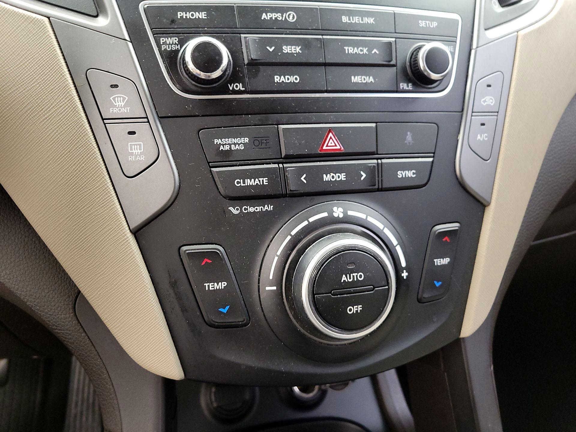 Thumbnail: 2018 Hyundai Santa Fe - 16