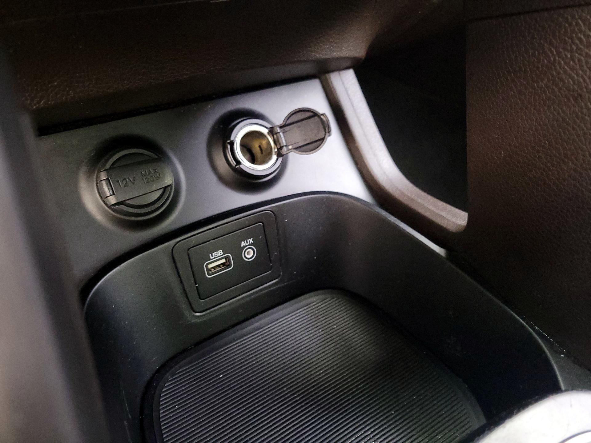 Thumbnail: 2018 Hyundai Santa Fe - 18