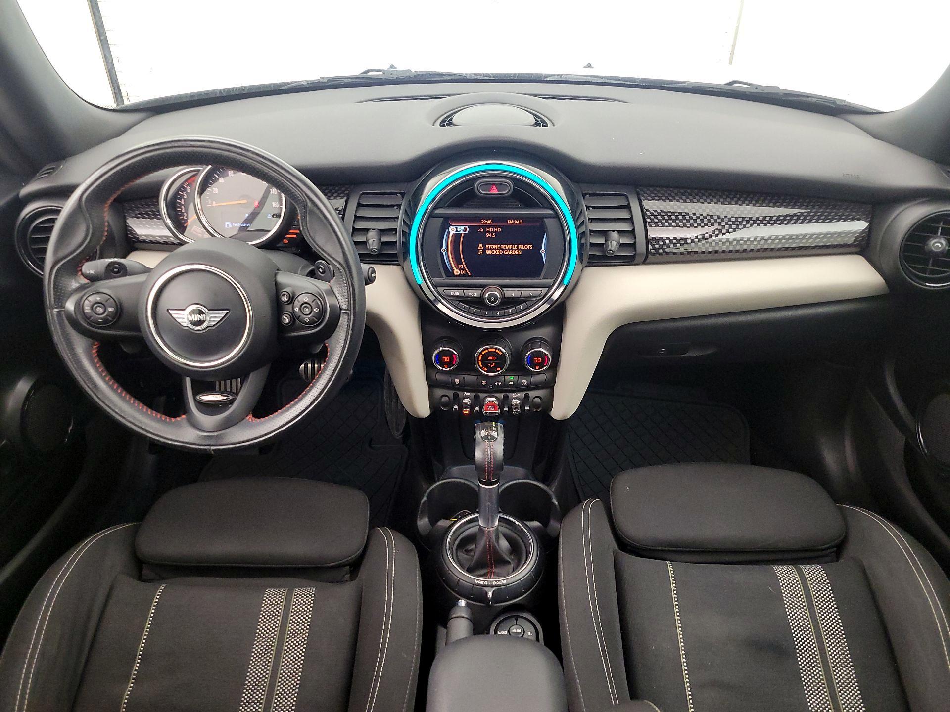 Thumbnail: 2017 MINI Cooper - 9