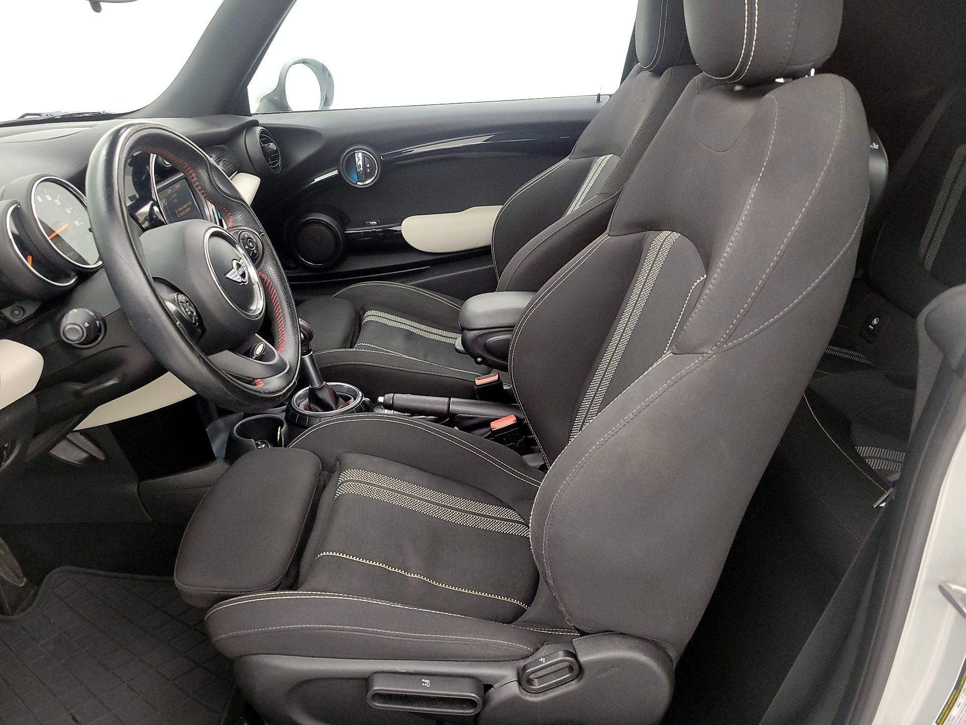 Thumbnail: 2017 MINI Cooper - 11