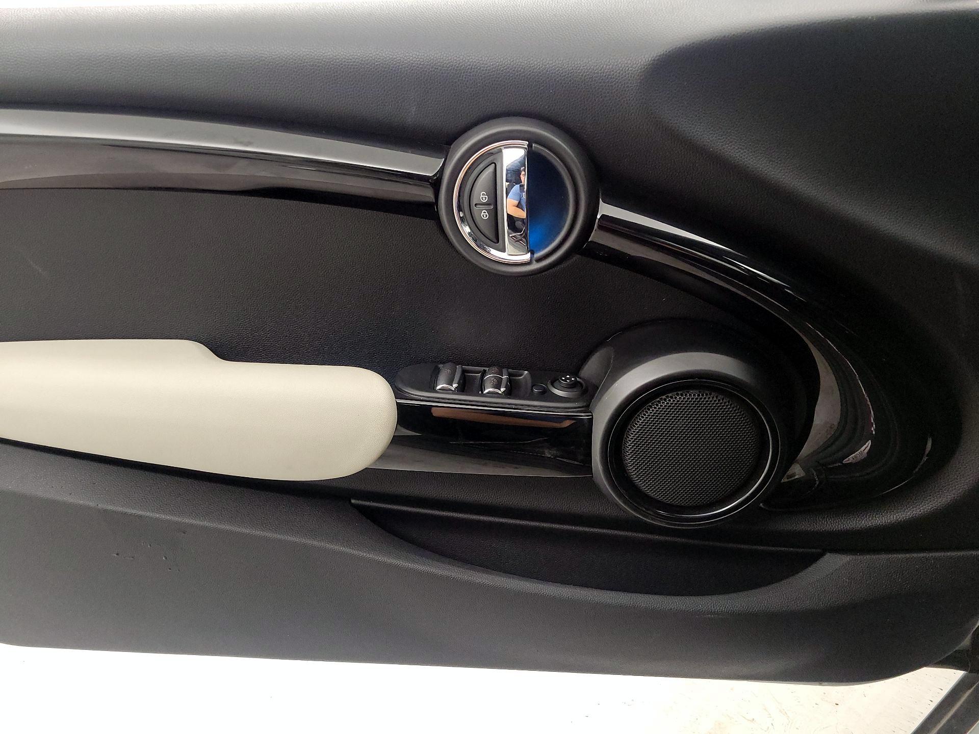 Thumbnail: 2017 MINI Cooper - 12