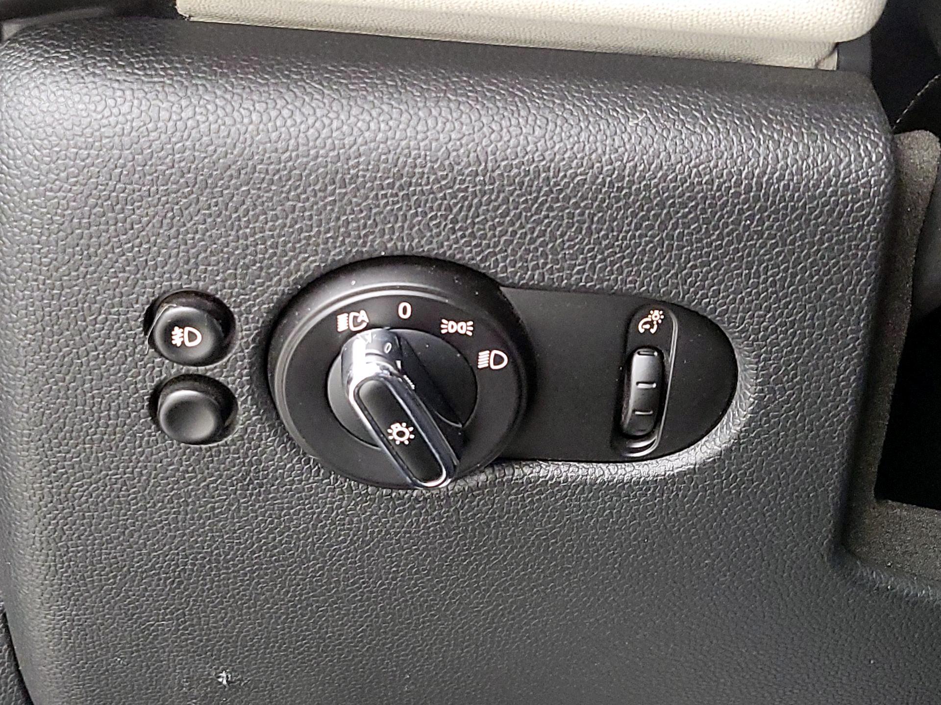 Thumbnail: 2017 MINI Cooper - 13