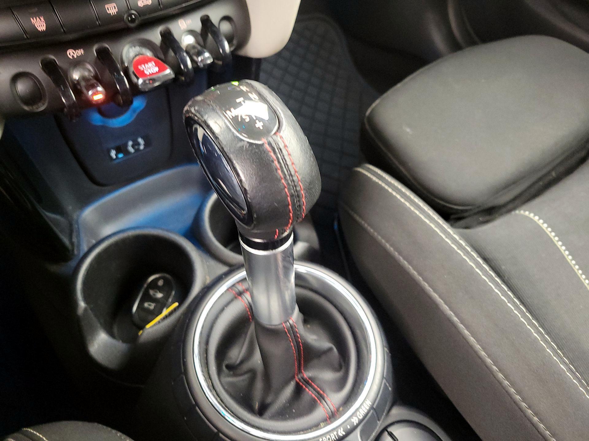 Thumbnail: 2017 MINI Cooper - 16