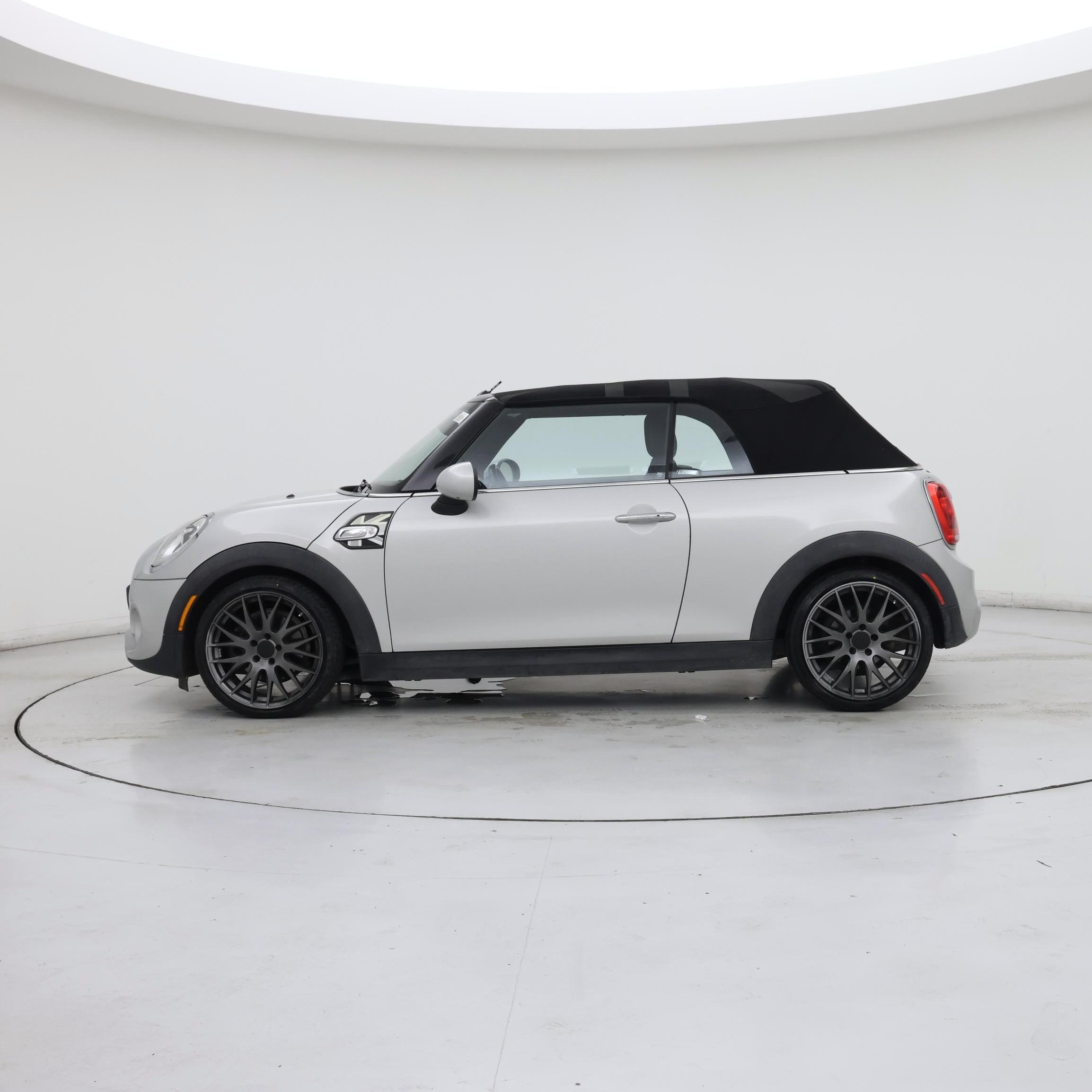 Thumbnail: 2017 MINI Cooper - 3