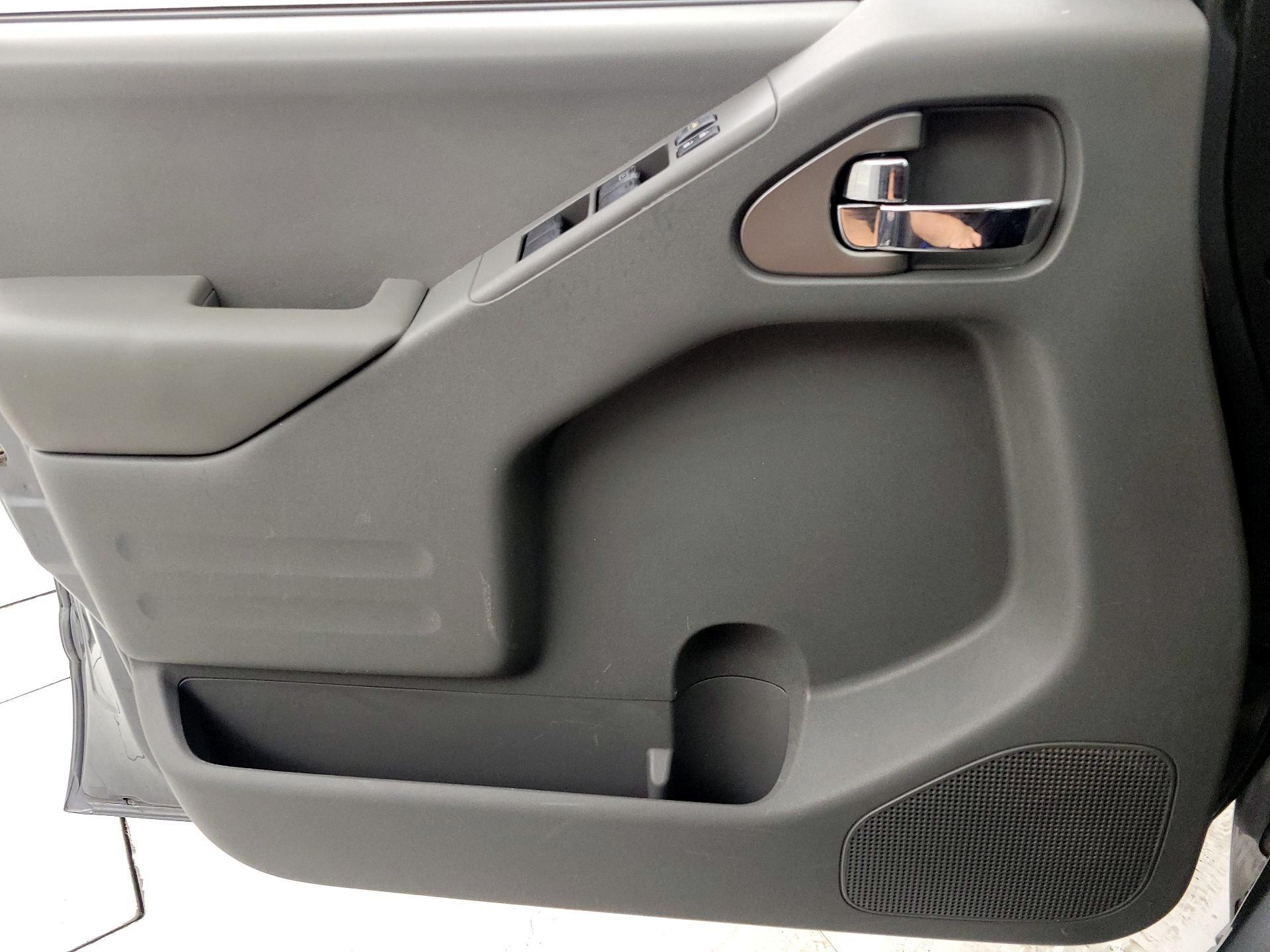 Thumbnail: 2019 Nissan Frontier - 12