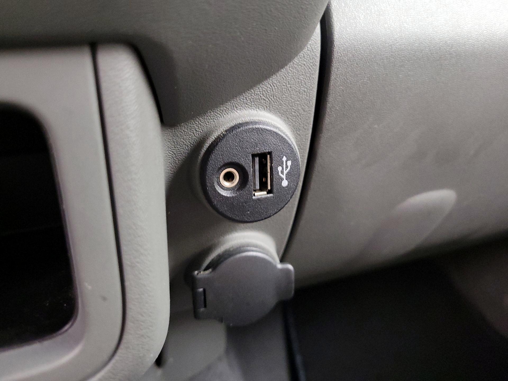 Thumbnail: 2019 Nissan Frontier - 18