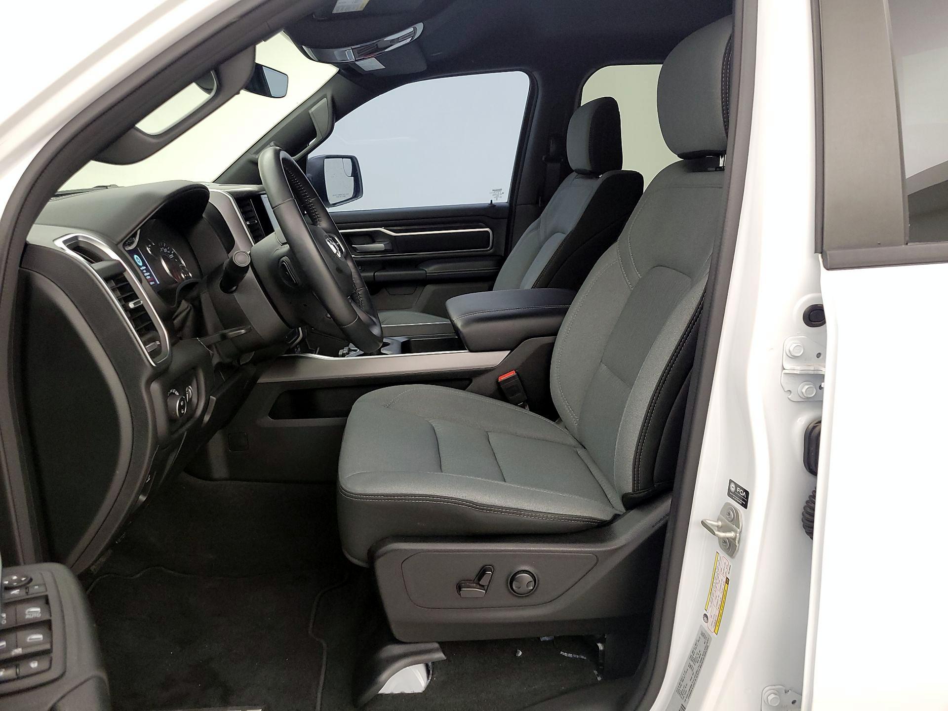 Thumbnail: 2024 RAM 1500 - 9