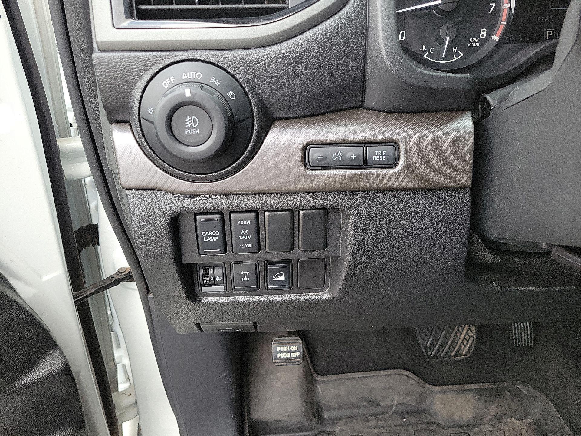 Thumbnail: 2023 Nissan Titan - 11